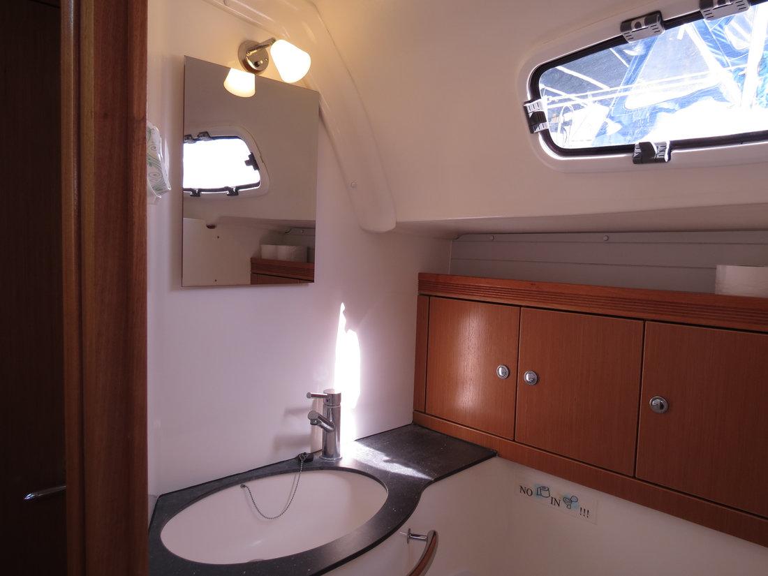 Bavaria 43 Cruiser, picture 17