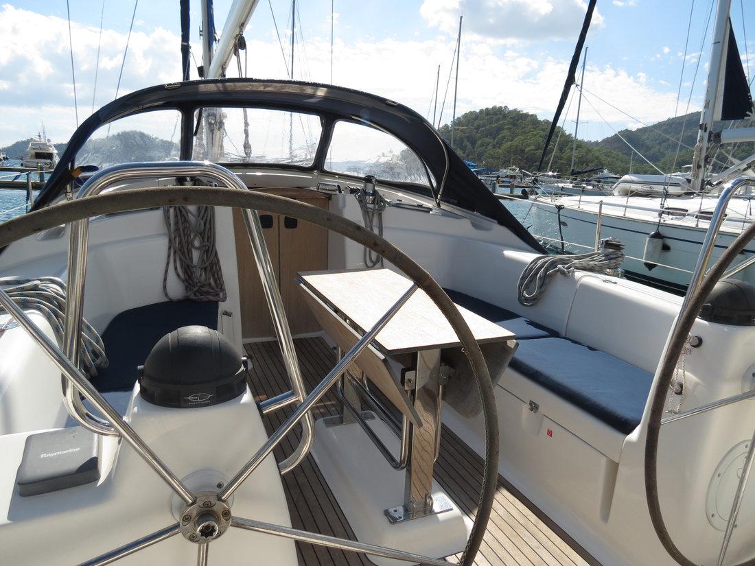 Bavaria 43 Cruiser, picture 5