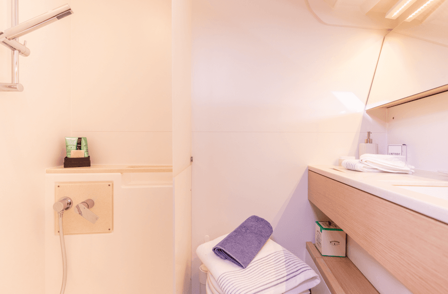 Dufour 41 - 3 cab., picture 14