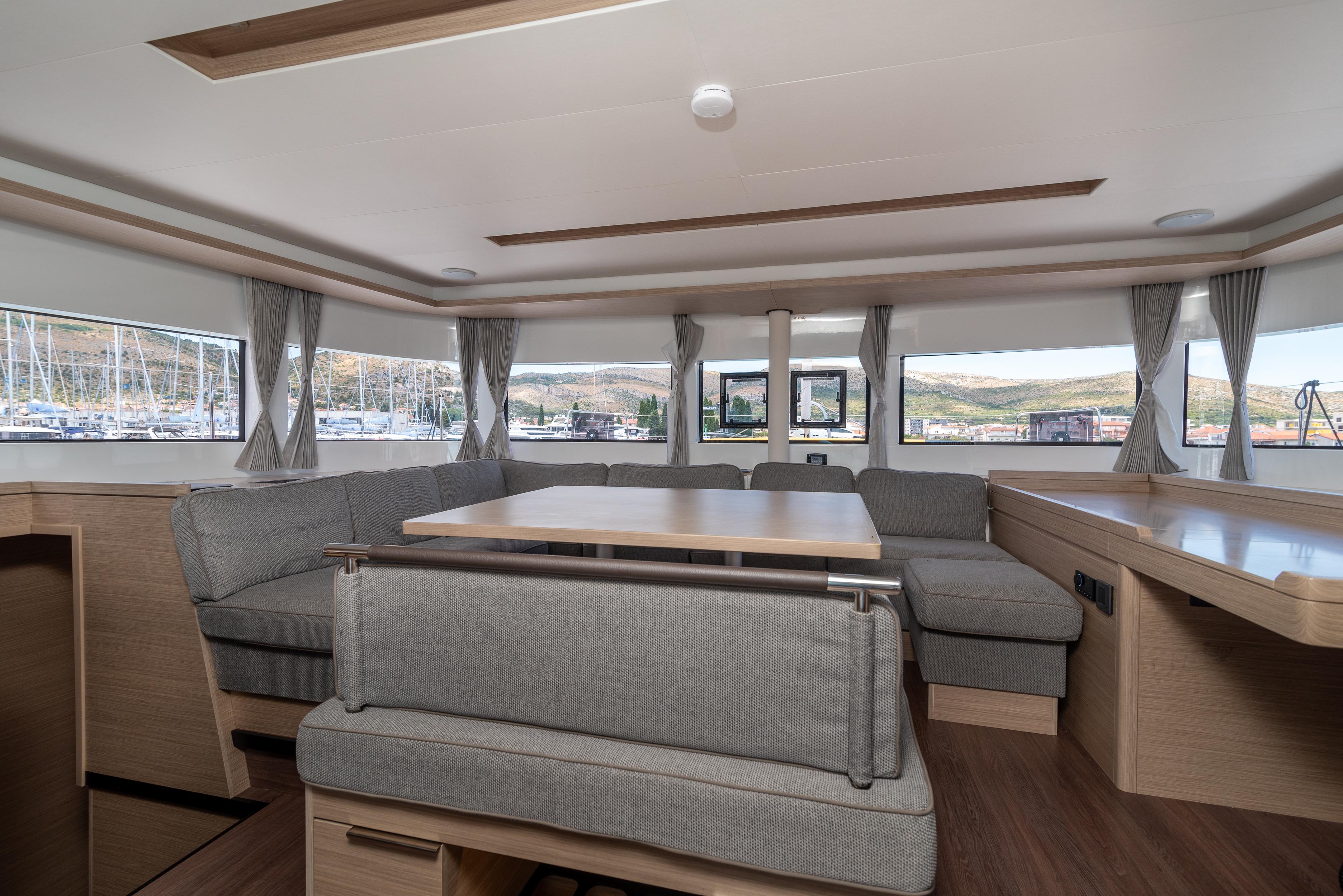 Lagoon 51 - 6 + 2 cab., picture 3