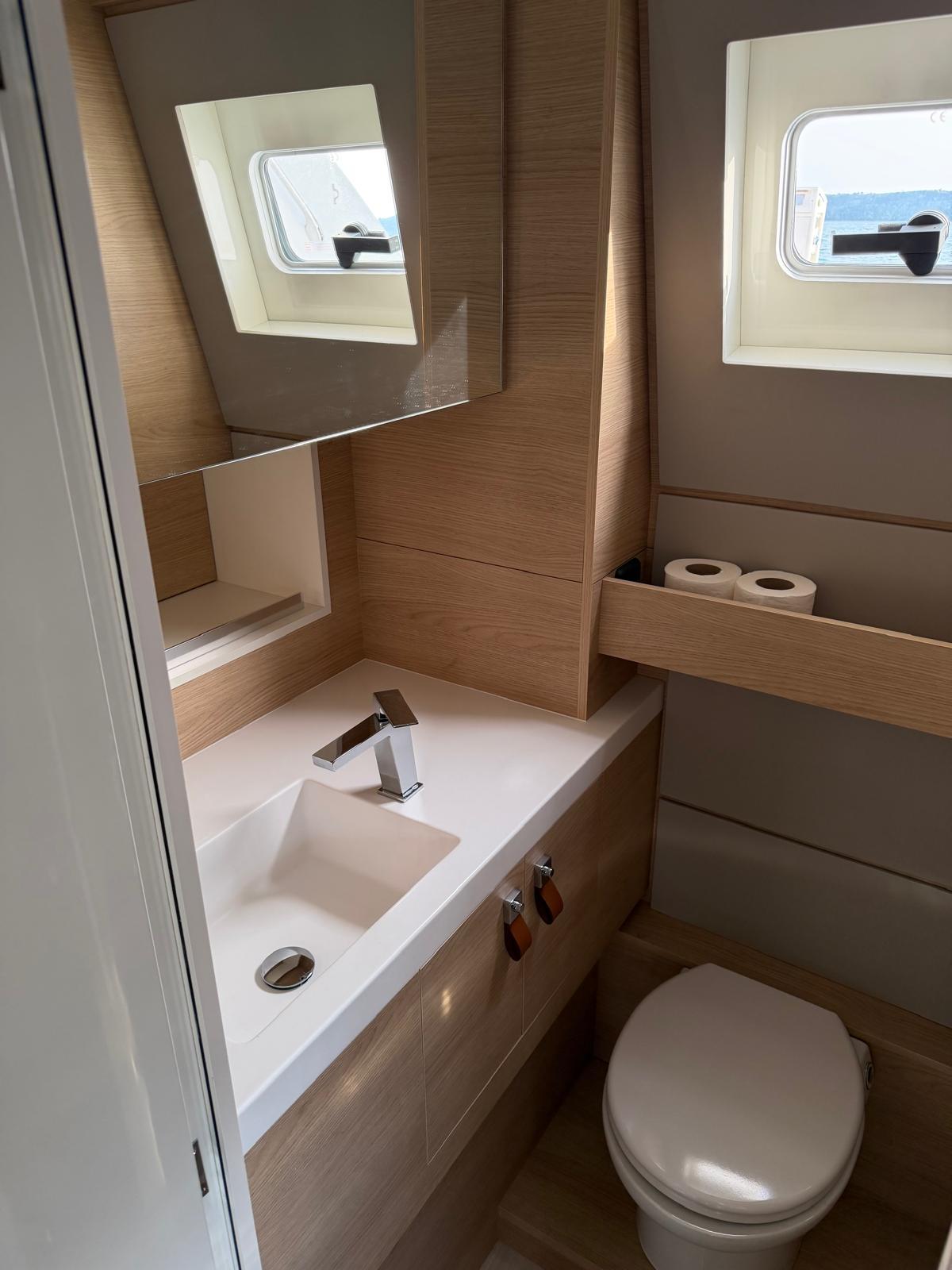 Aventura 45, picture 20