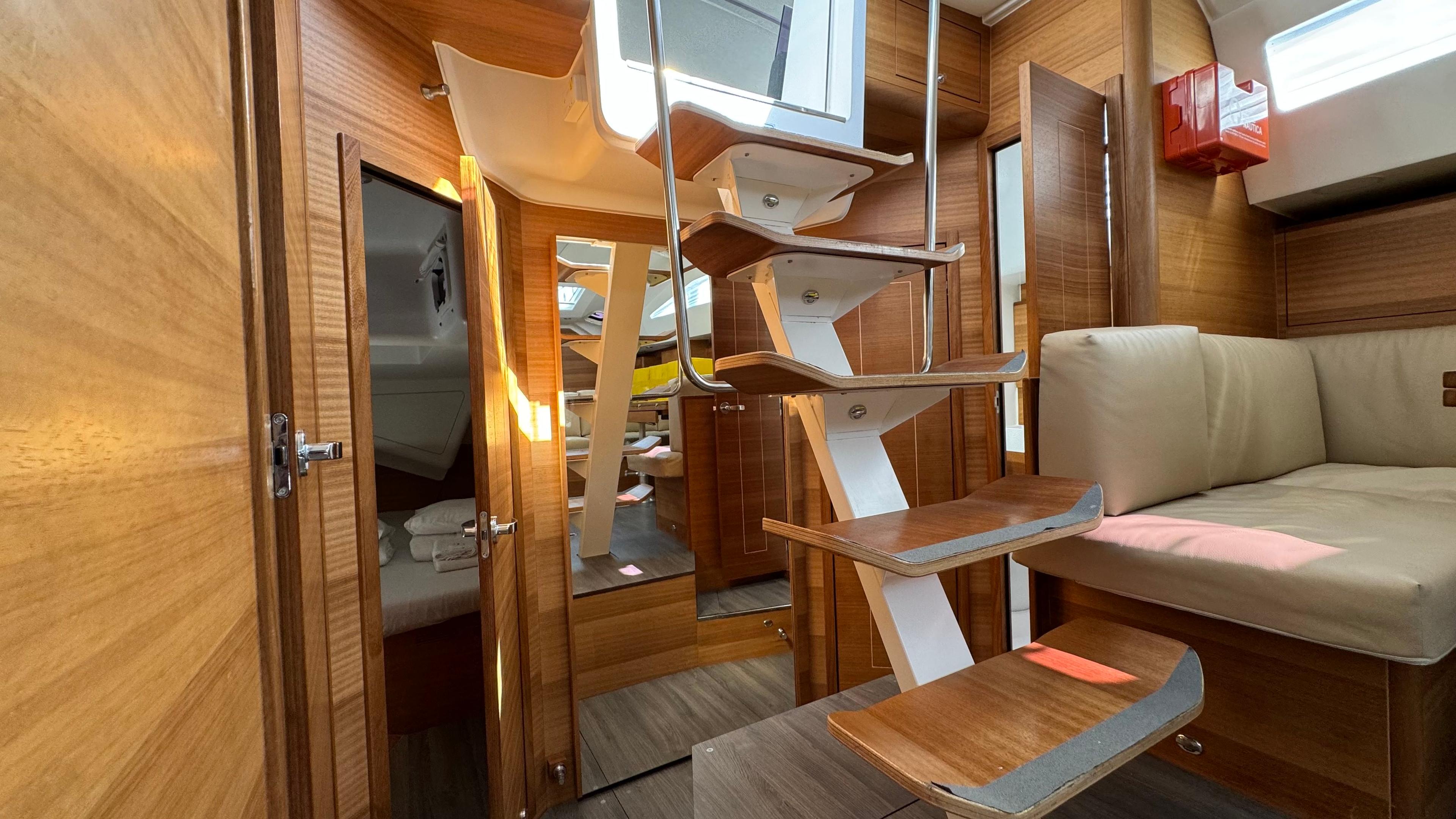 Elan Impression 50.1 - 5 + 1 cab., picture 17