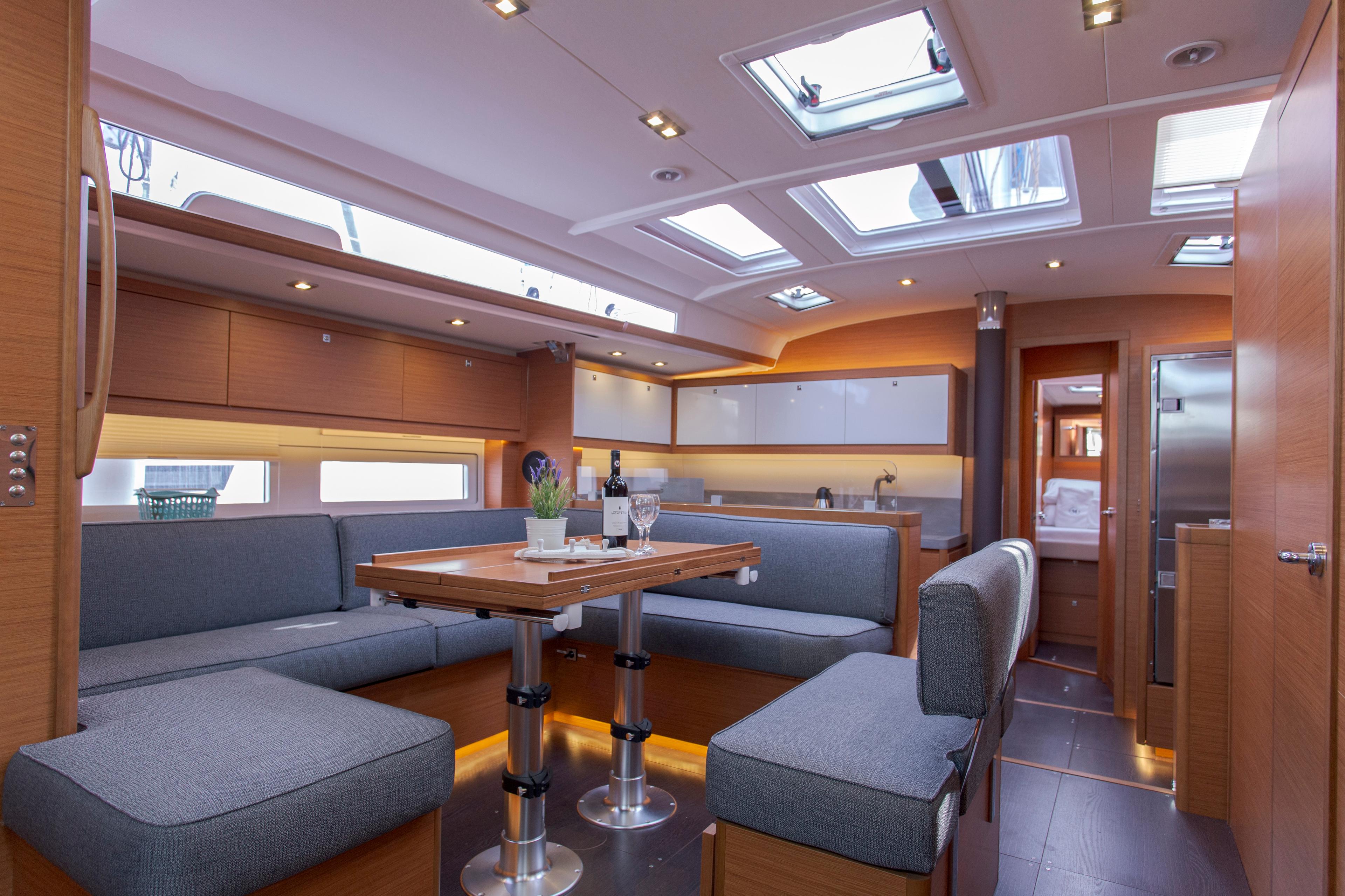 Dufour 530, picture 12