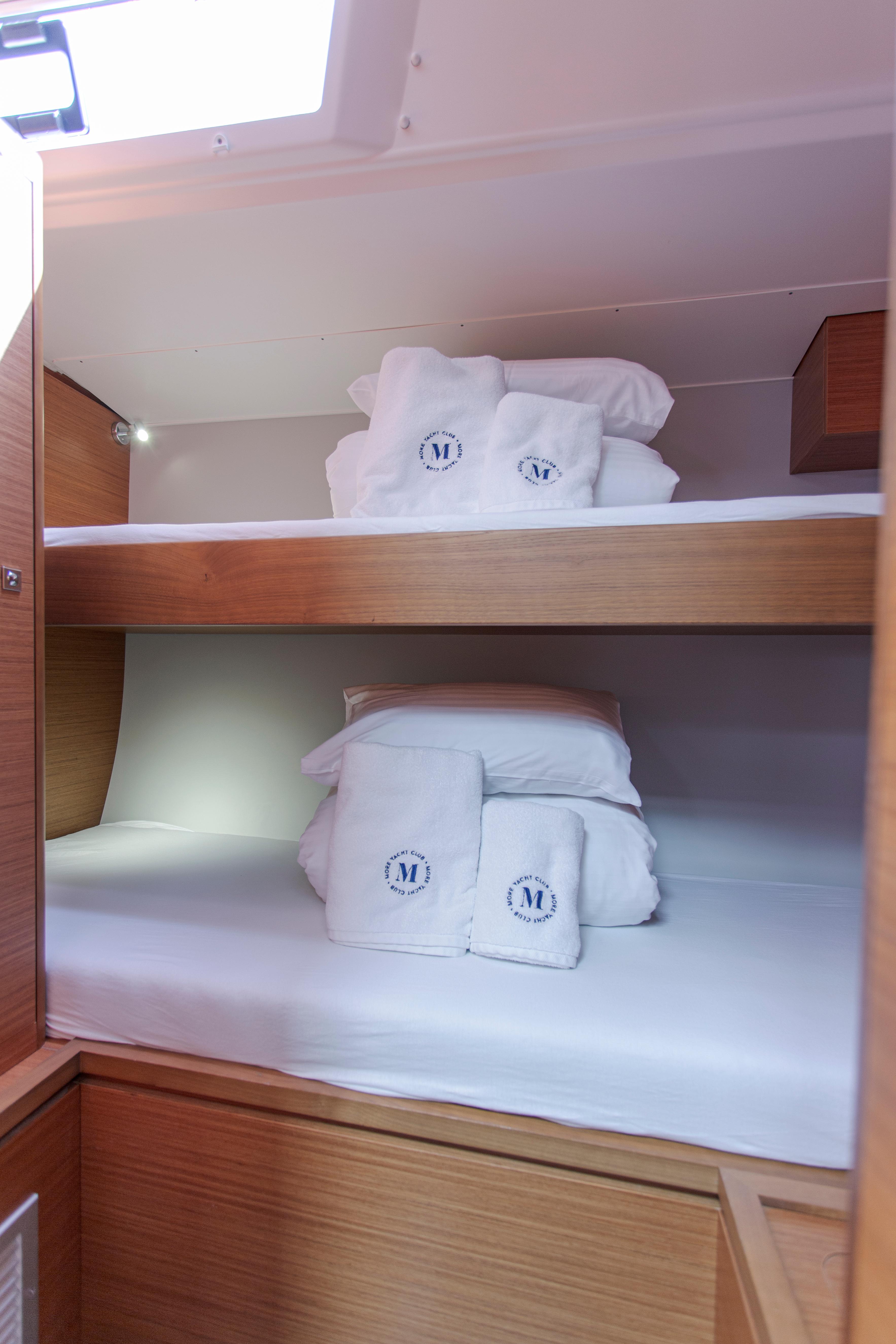 Dufour 530, picture 9