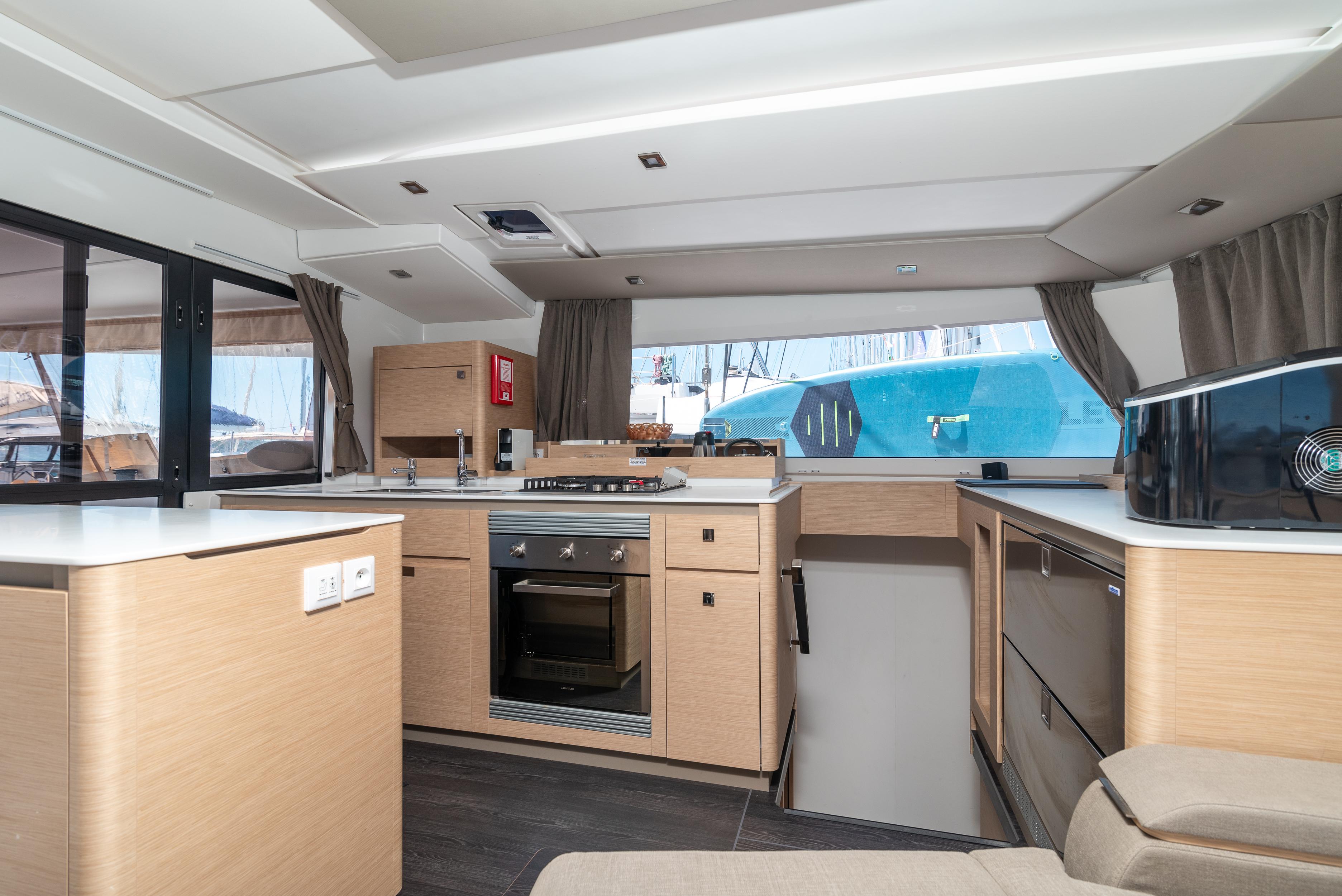 Fountaine Pajot Aura 51, picture 5