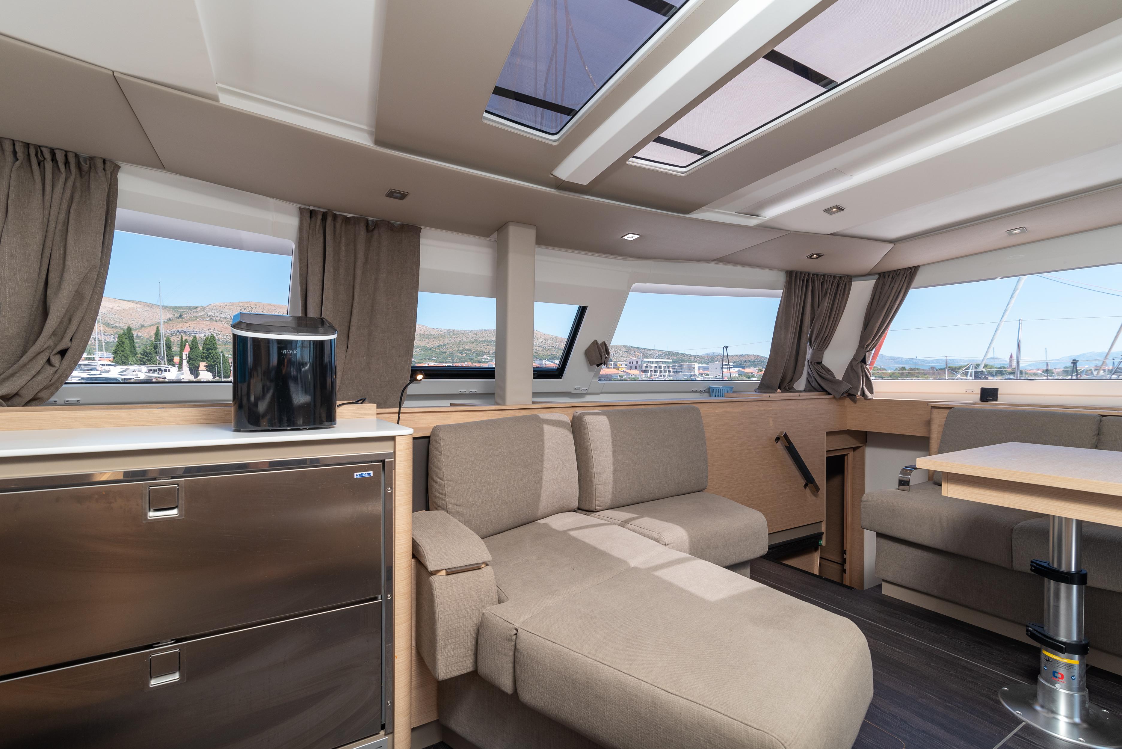 Fountaine Pajot Aura 51, picture 6
