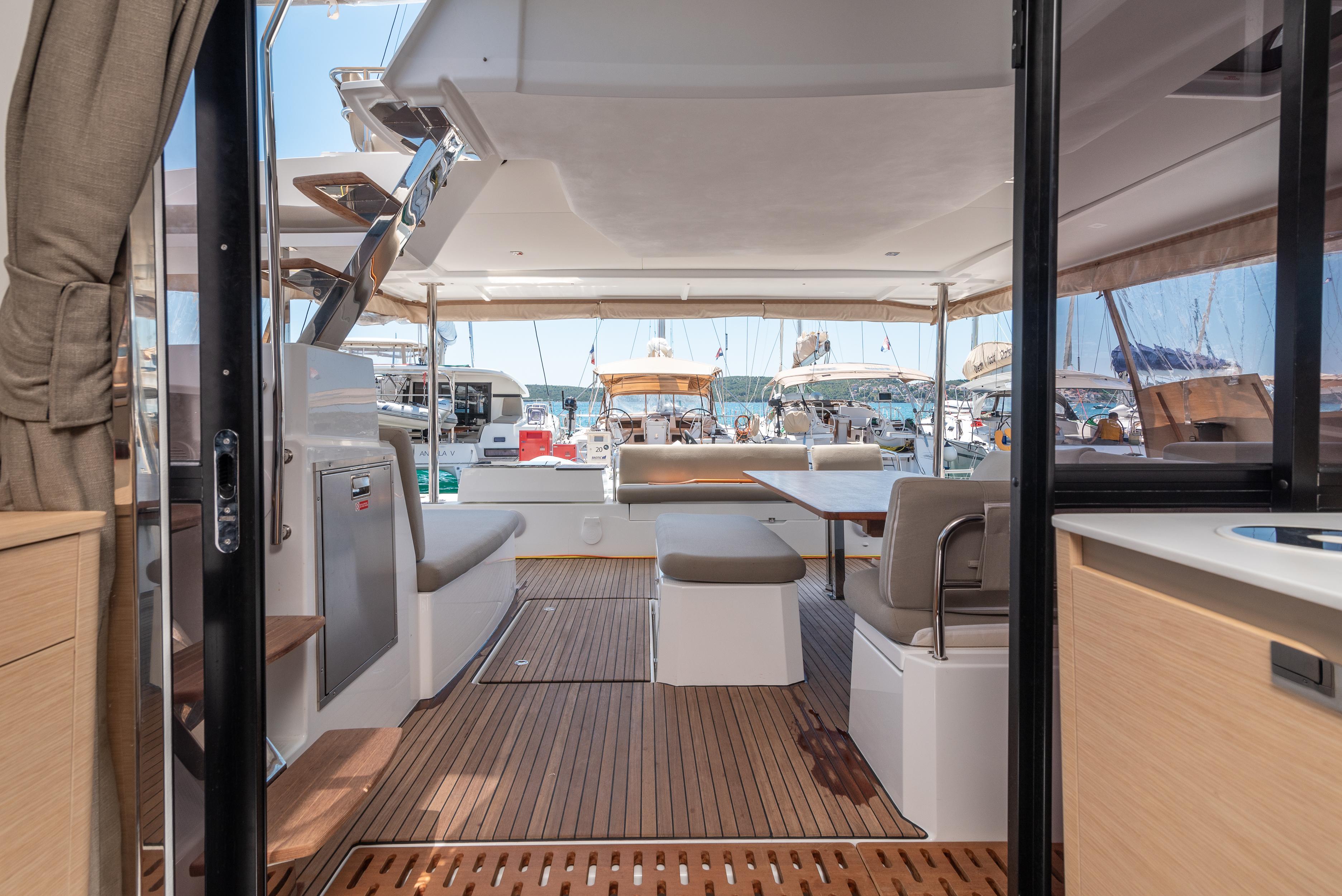 Fountaine Pajot Aura 51, picture 7