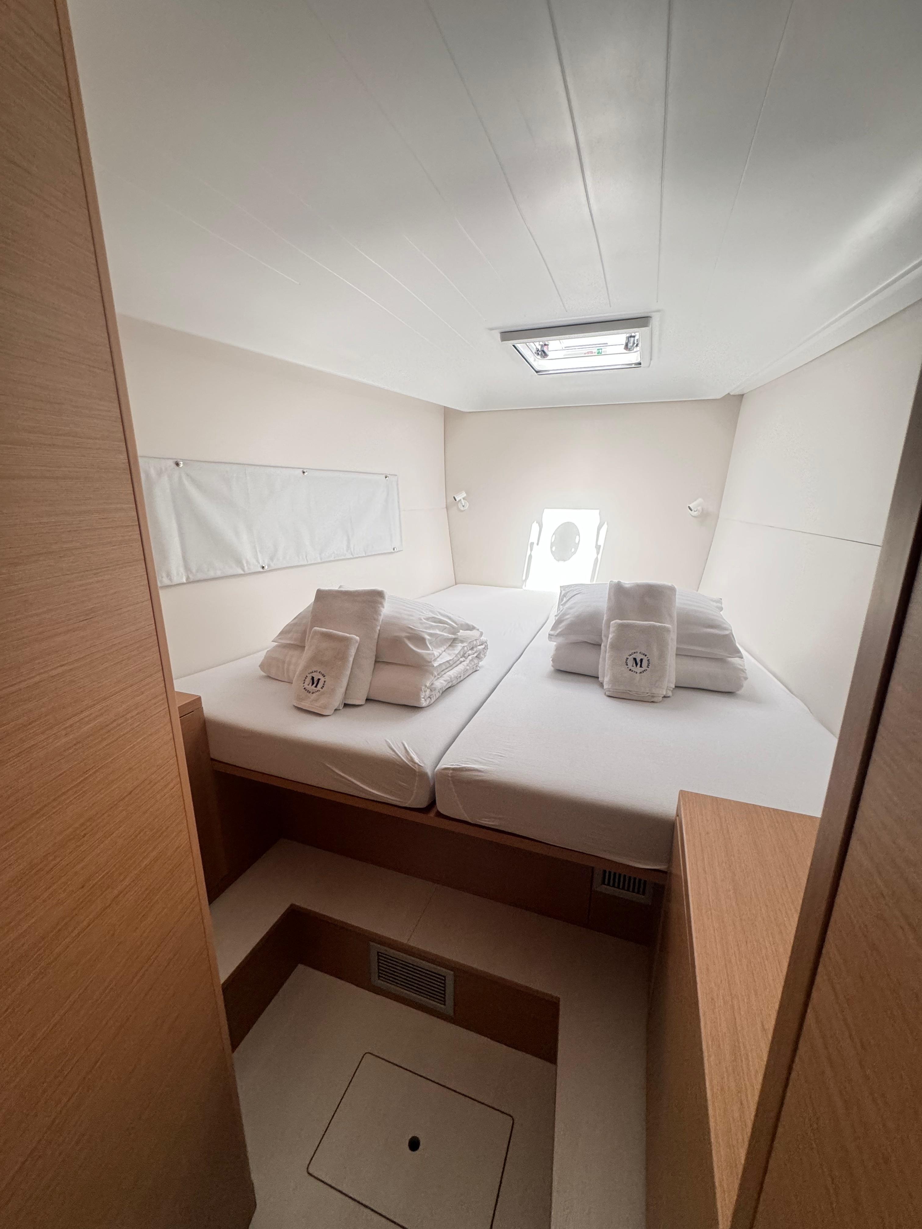 Excess 14 - 4 + 2 cab., picture 9