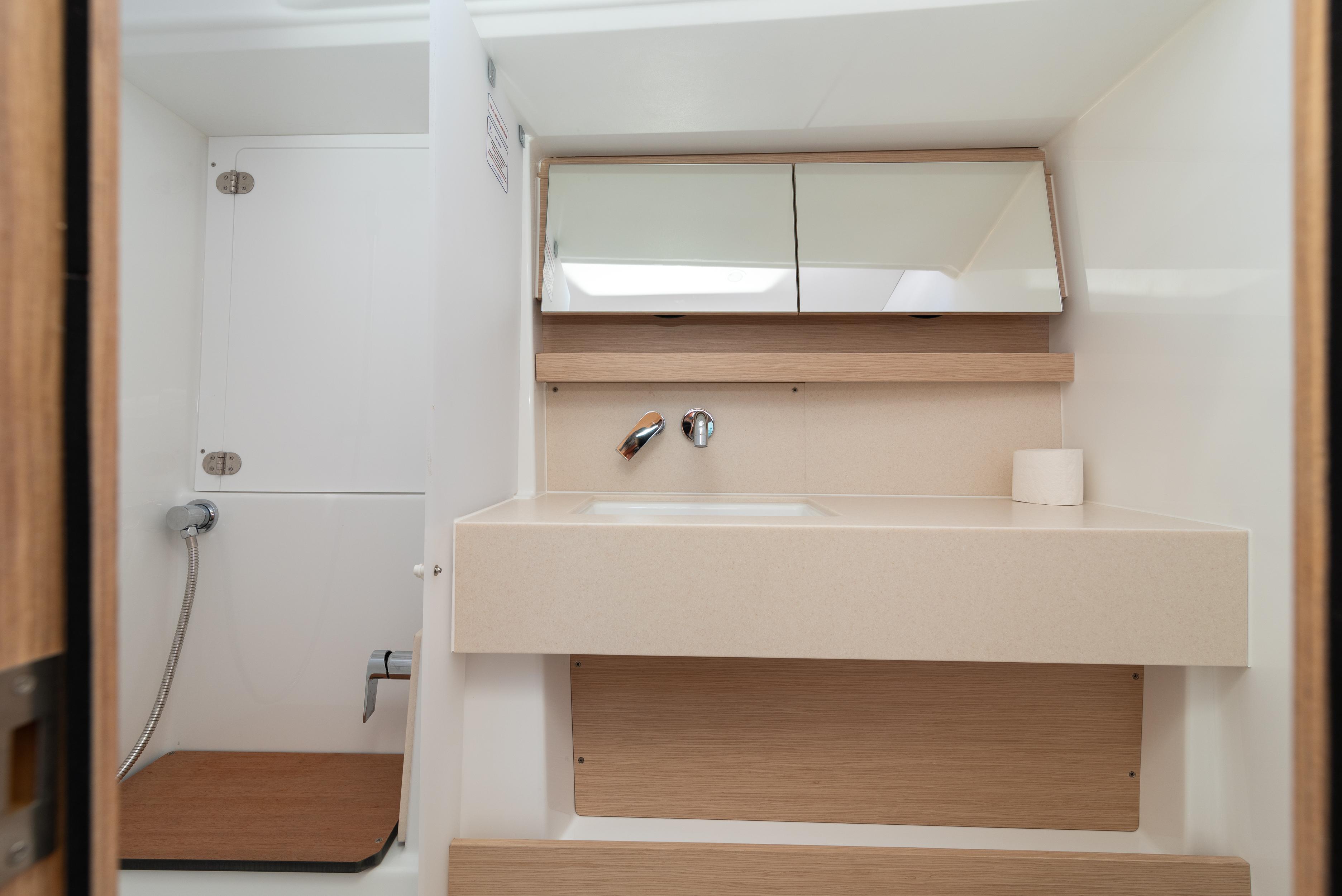 Dufour 470 - 4 + 1 cab., picture 34