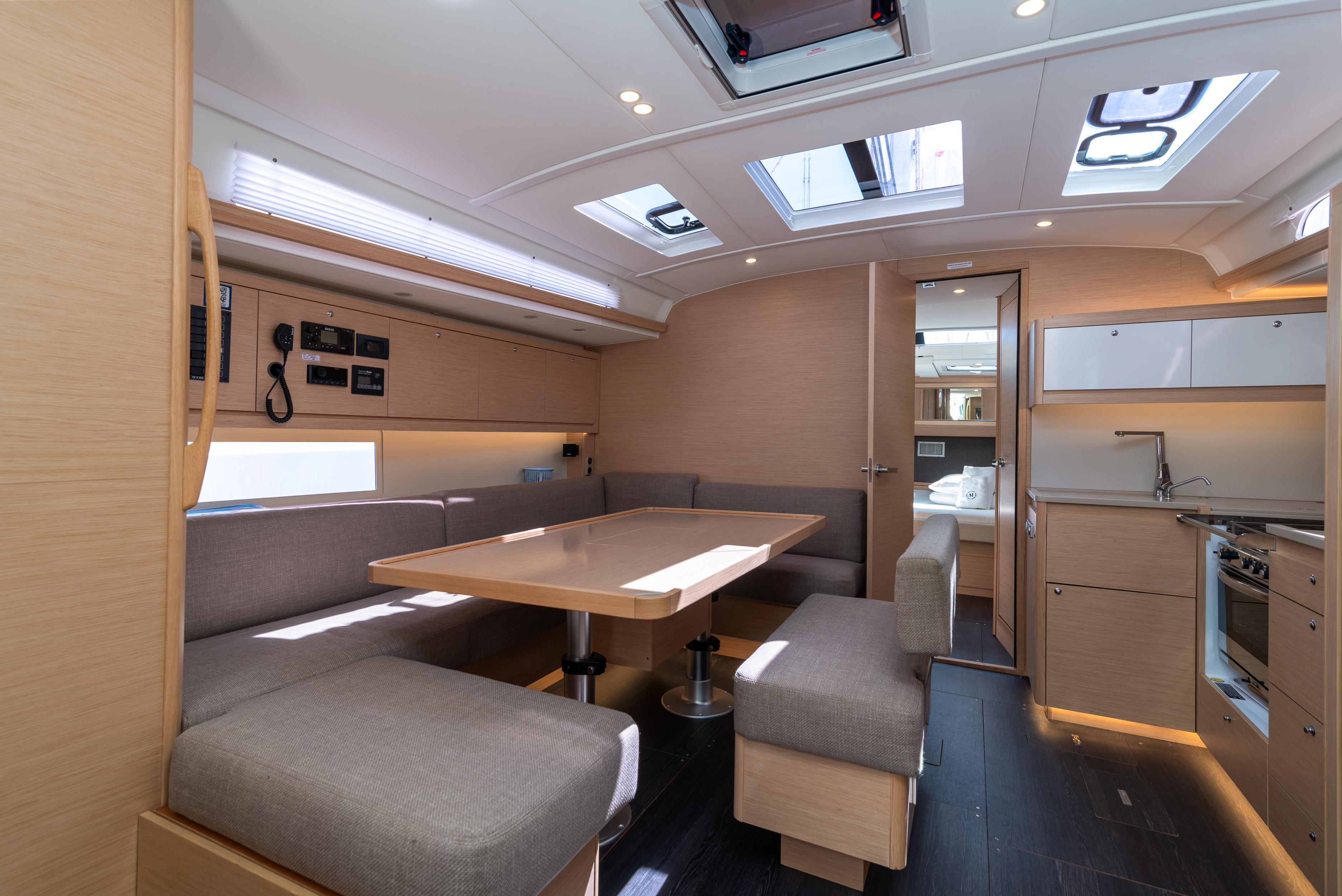 Dufour 470 - 4 + 1 cab., picture 3