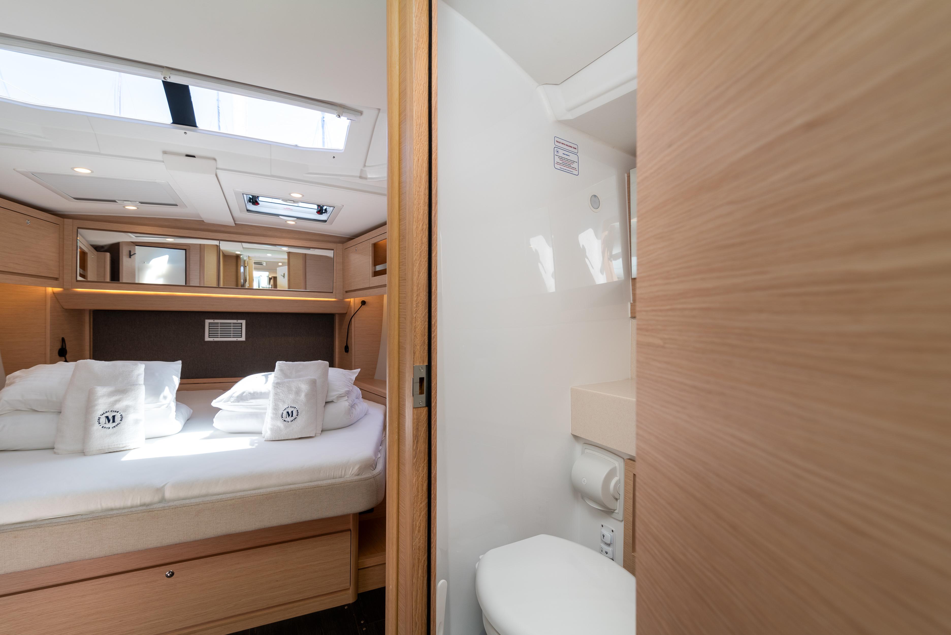 Dufour 470 - 4 + 1 cab., picture 17