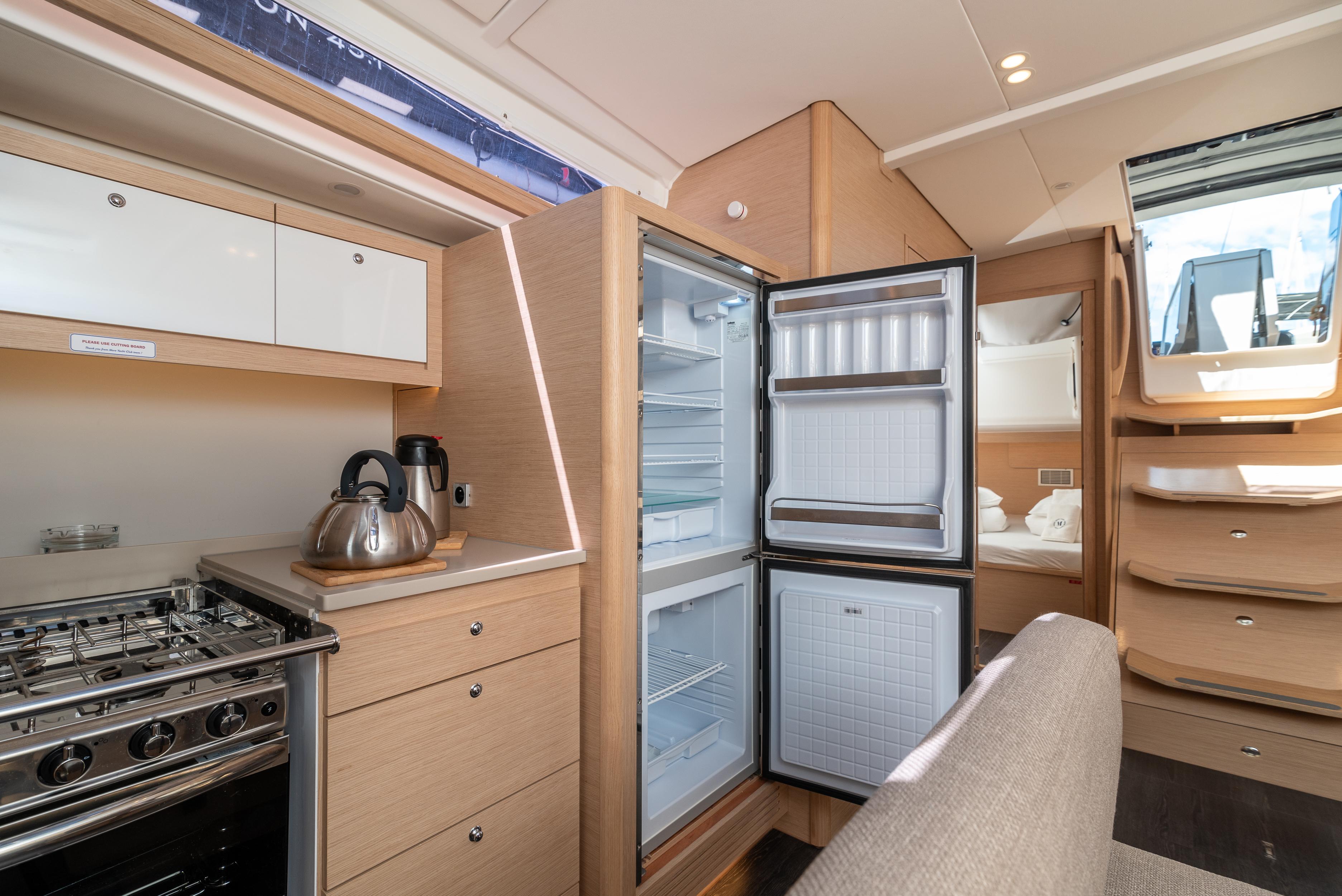 Dufour 470 - 4 + 1 cab., picture 27