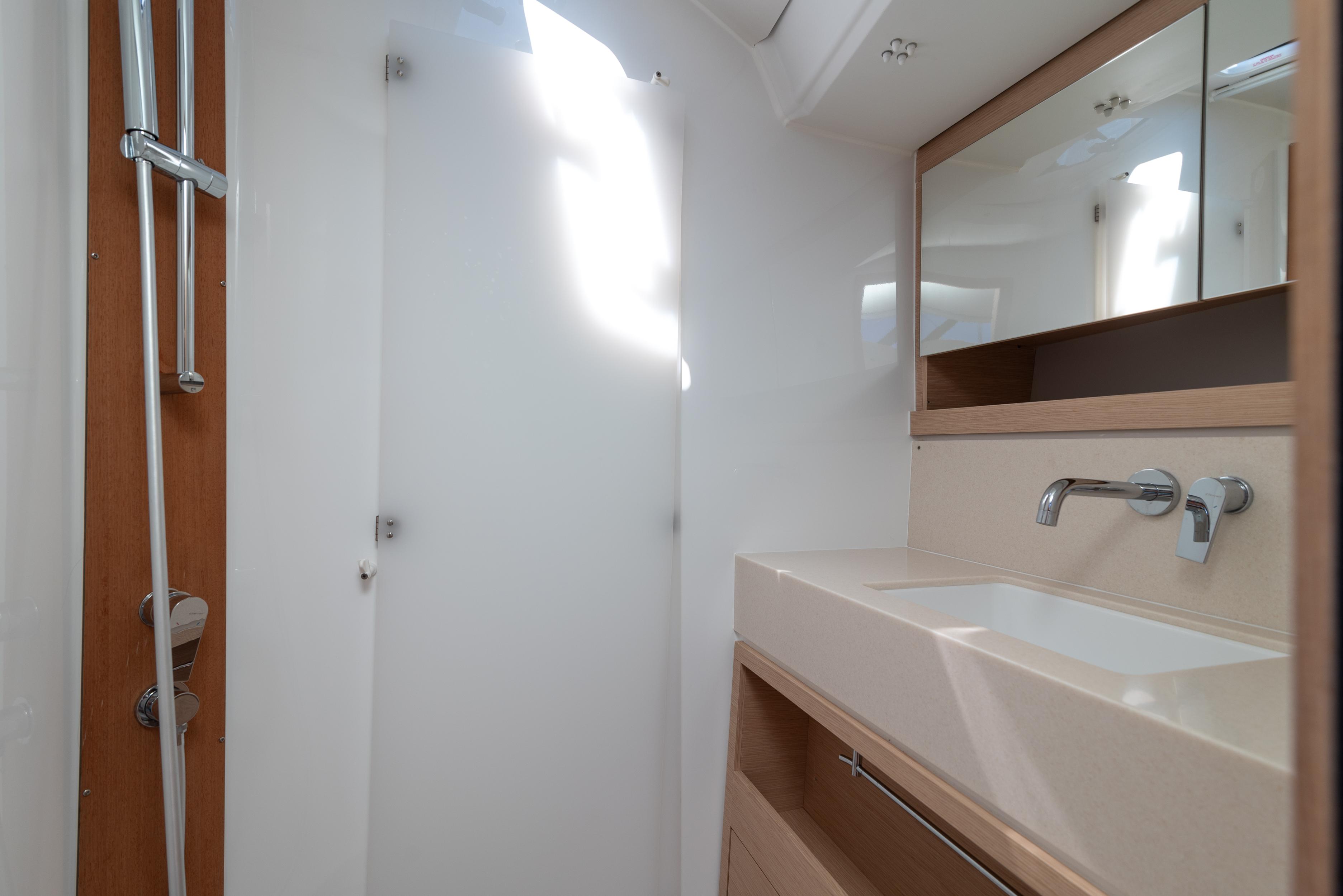 Dufour 470 - 4 + 1 cab., picture 15