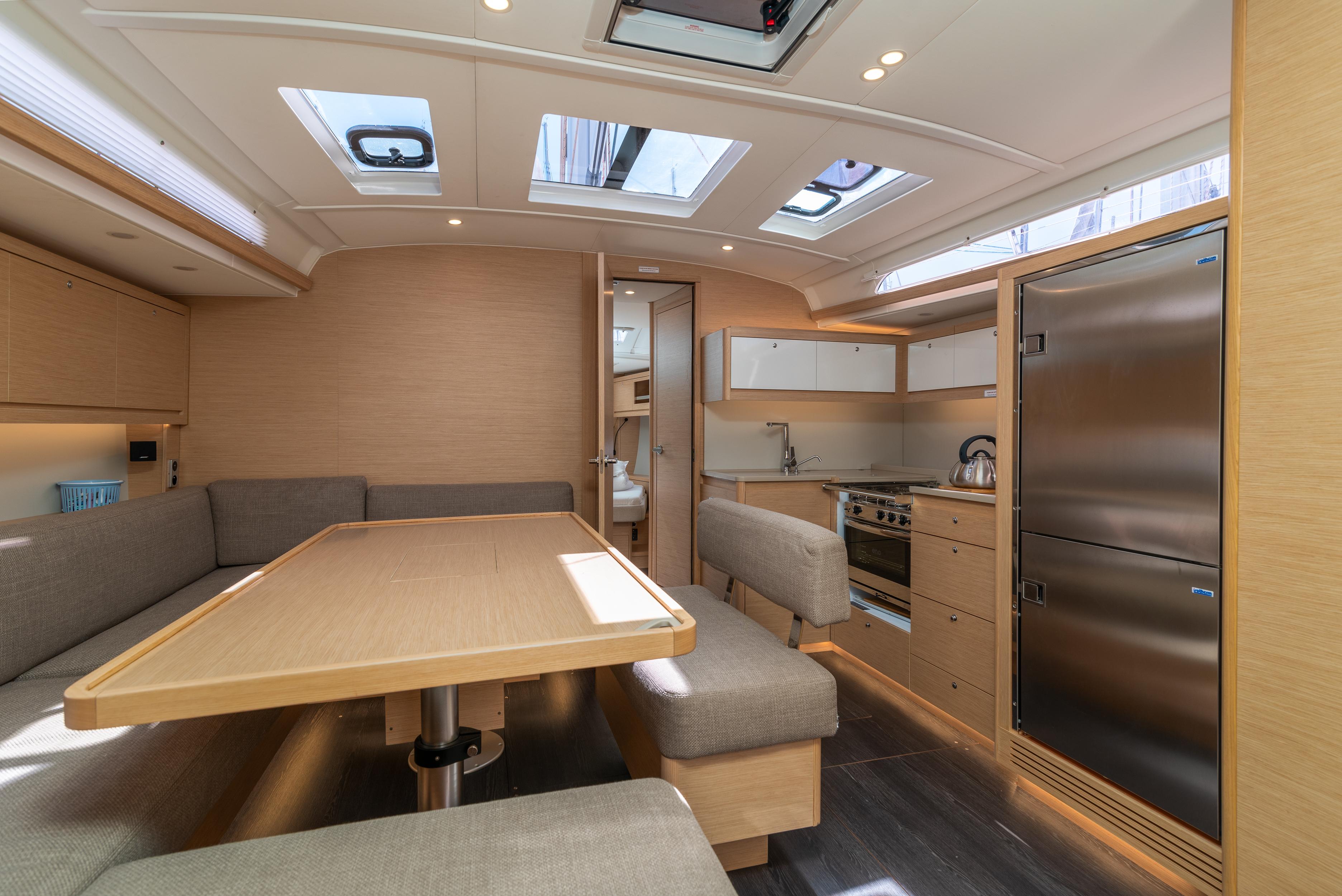 Dufour 470 - 4 + 1 cab., picture 4