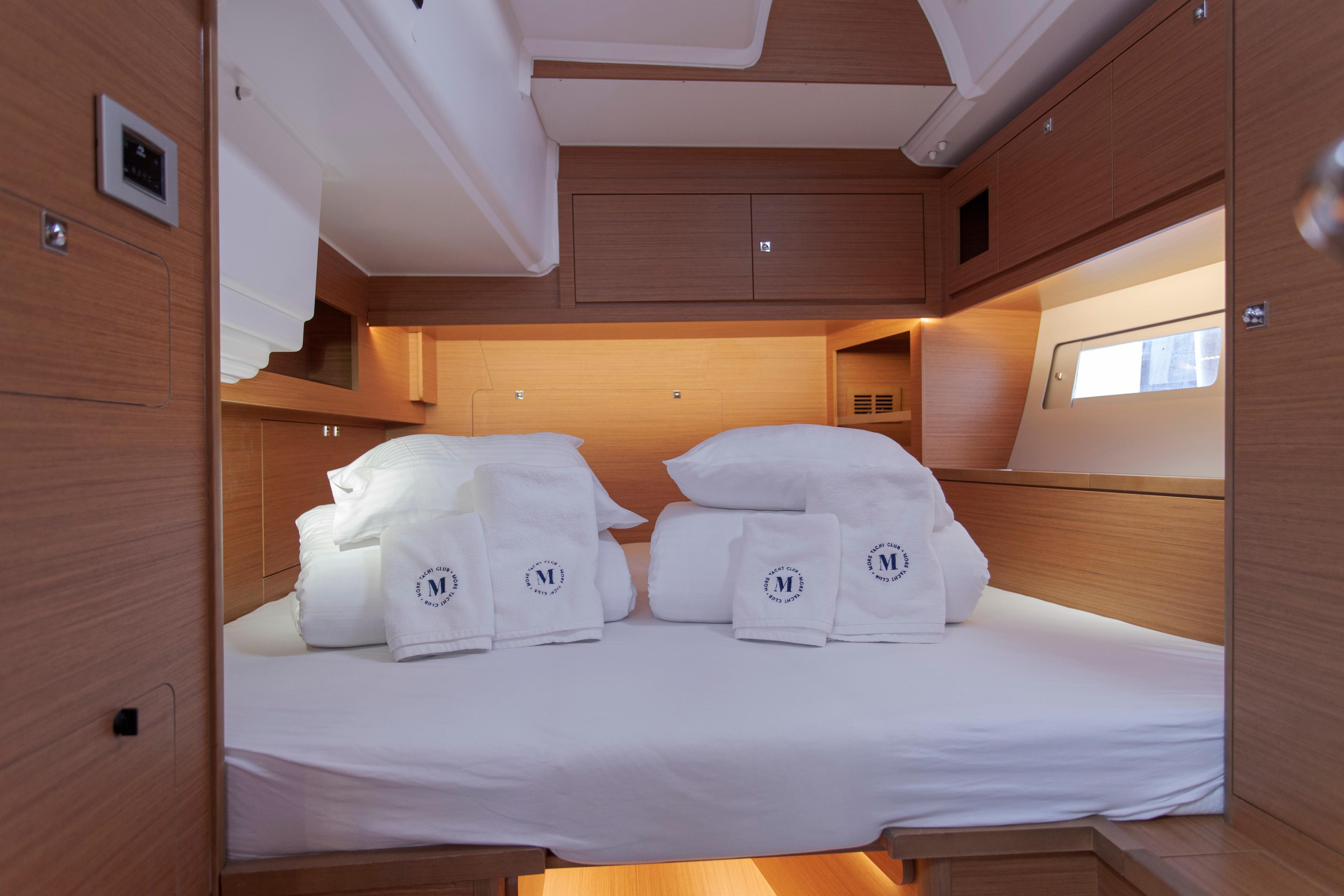 Dufour 530, picture 15