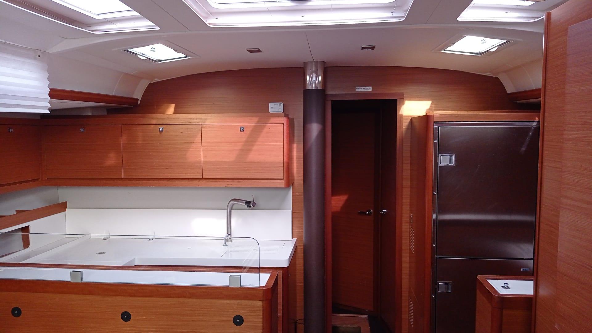 Dufour 530, picture 6