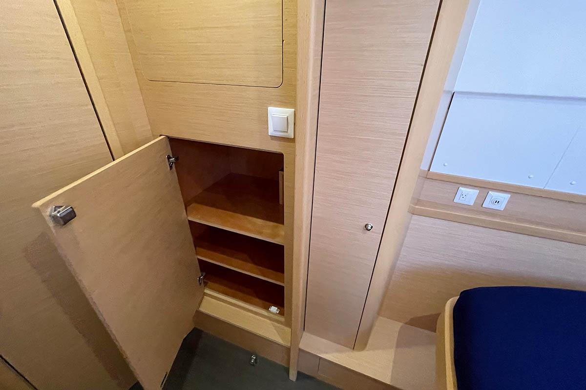 Lagoon 42 - 3 + 1 cab., picture 21