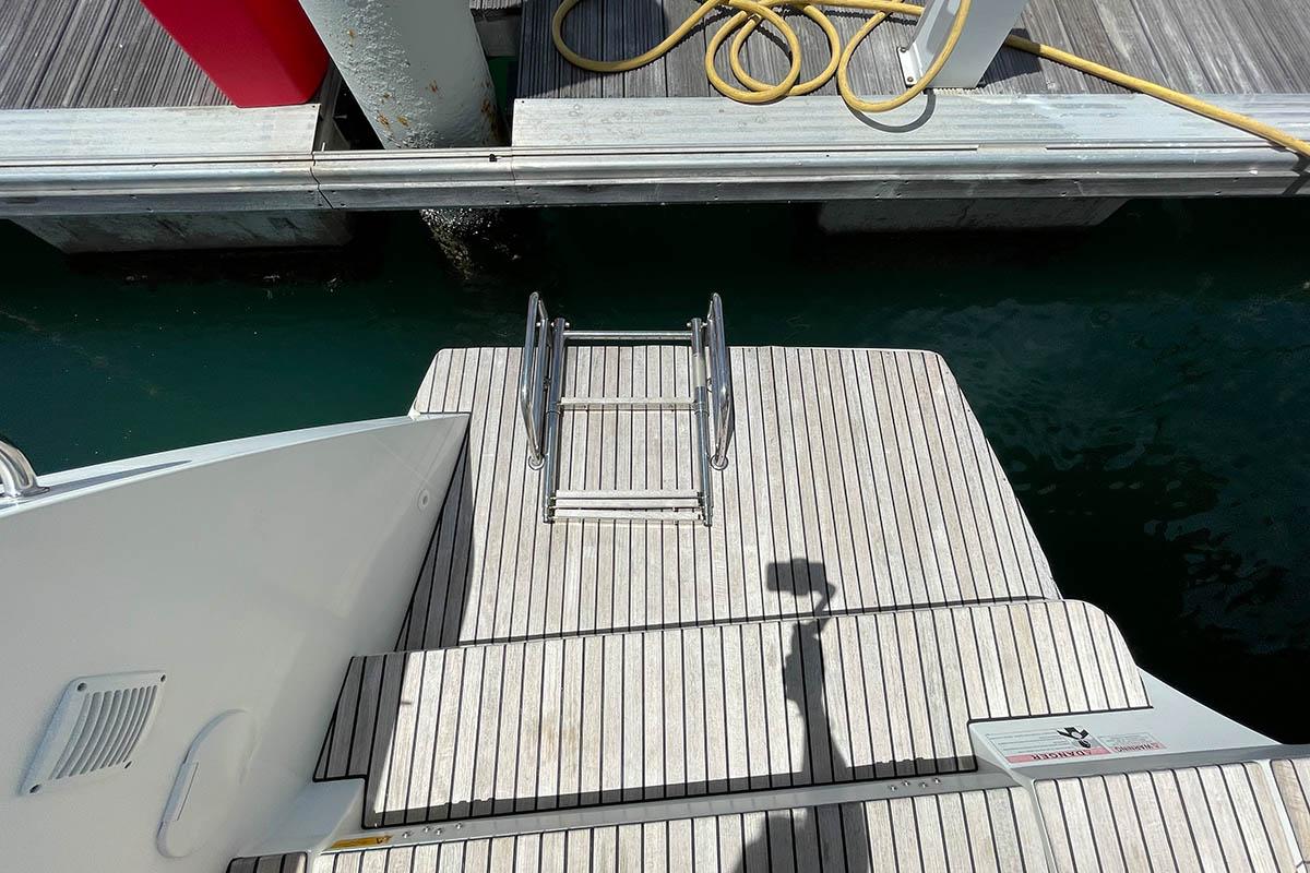 Lagoon 42 - 3 + 1 cab., picture 12