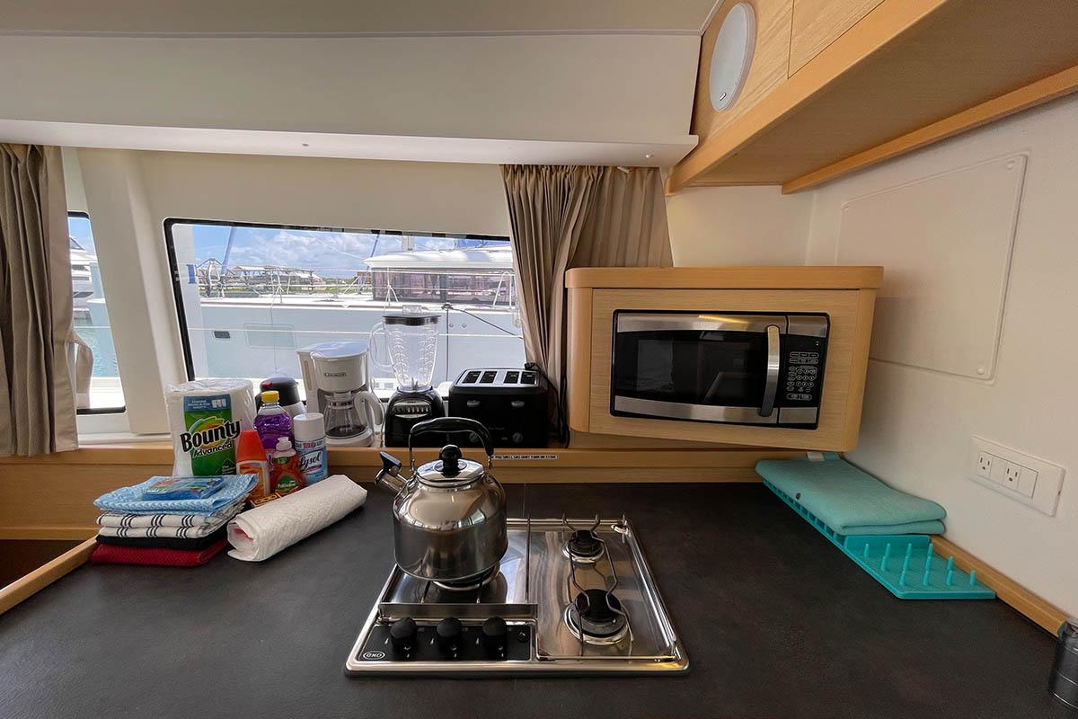 Lagoon 42 - 3 + 1 cab., picture 18