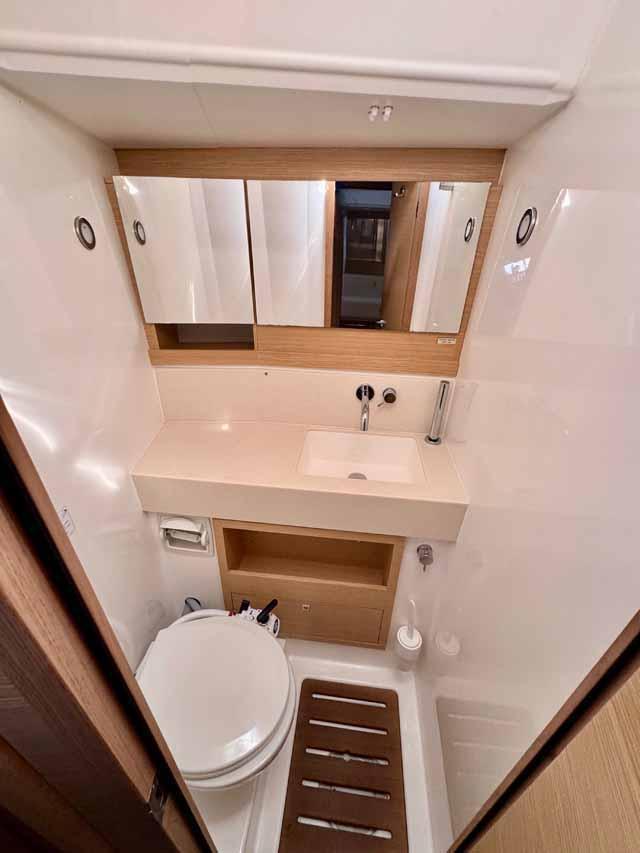 Dufour 470 - 4 cab., picture 14