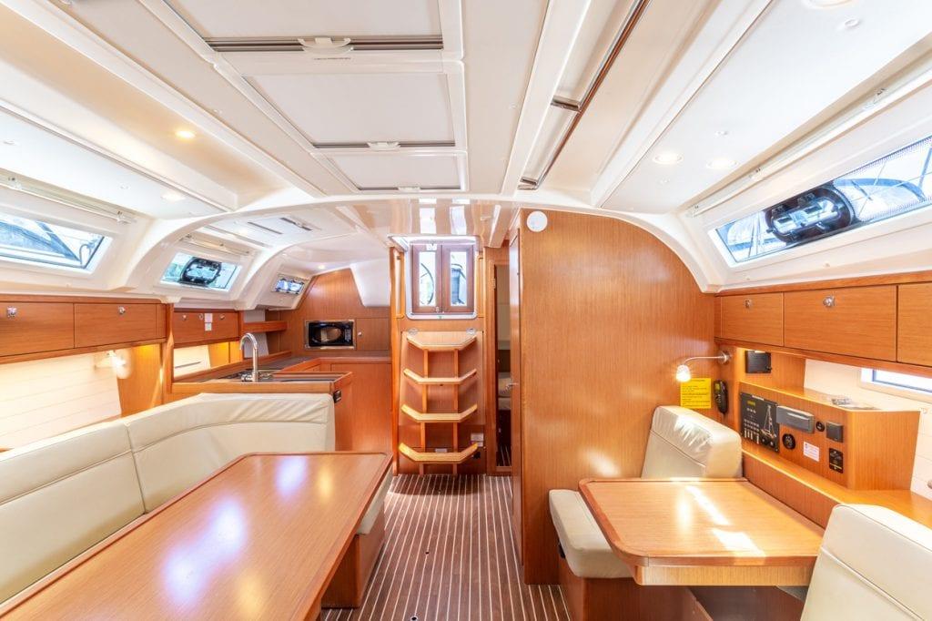 Bavaria Cruiser 41 - 2 cab. - Patches, picture 11