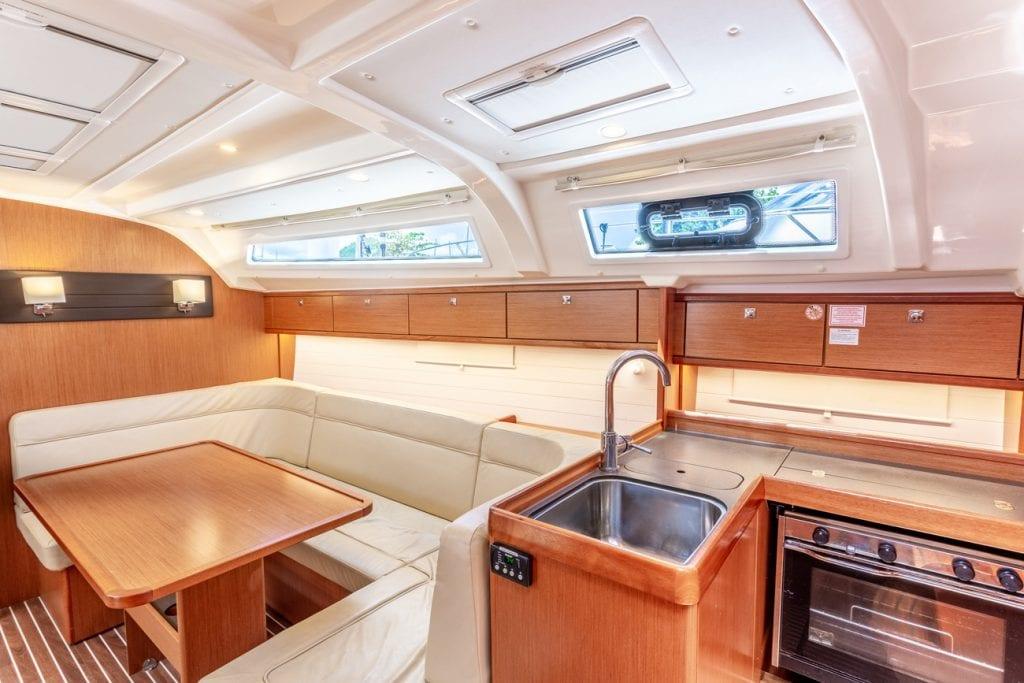 Bavaria Cruiser 41 - 2 cab. - Patches, picture 15