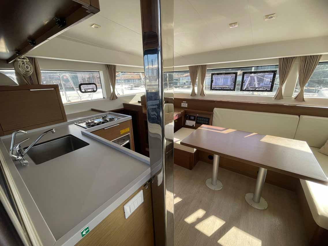 Lagoon 40 - 4 + 1 cab., picture 9