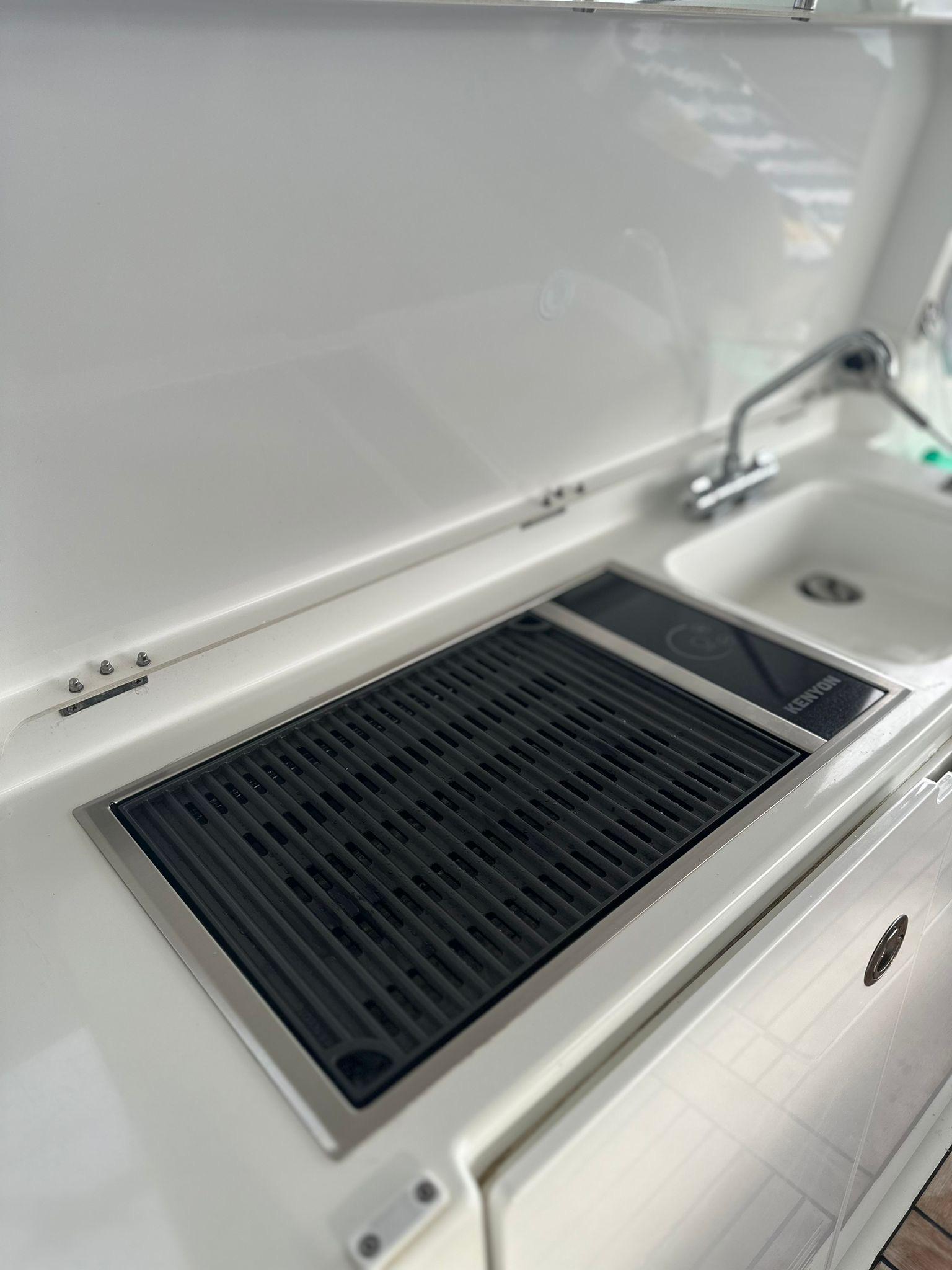 Leader 40, picture 10