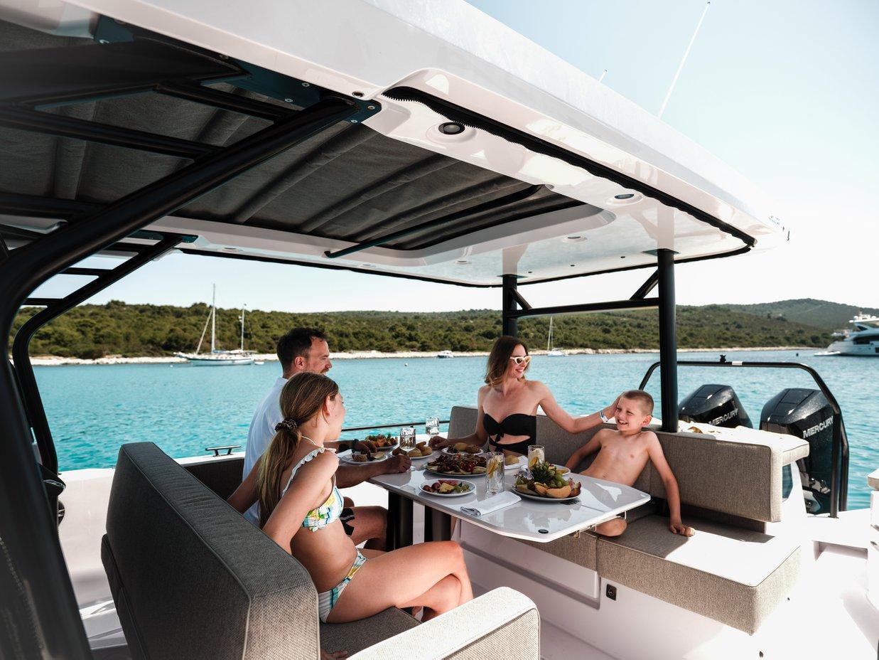 Axopar 37 Sun Top, picture 16