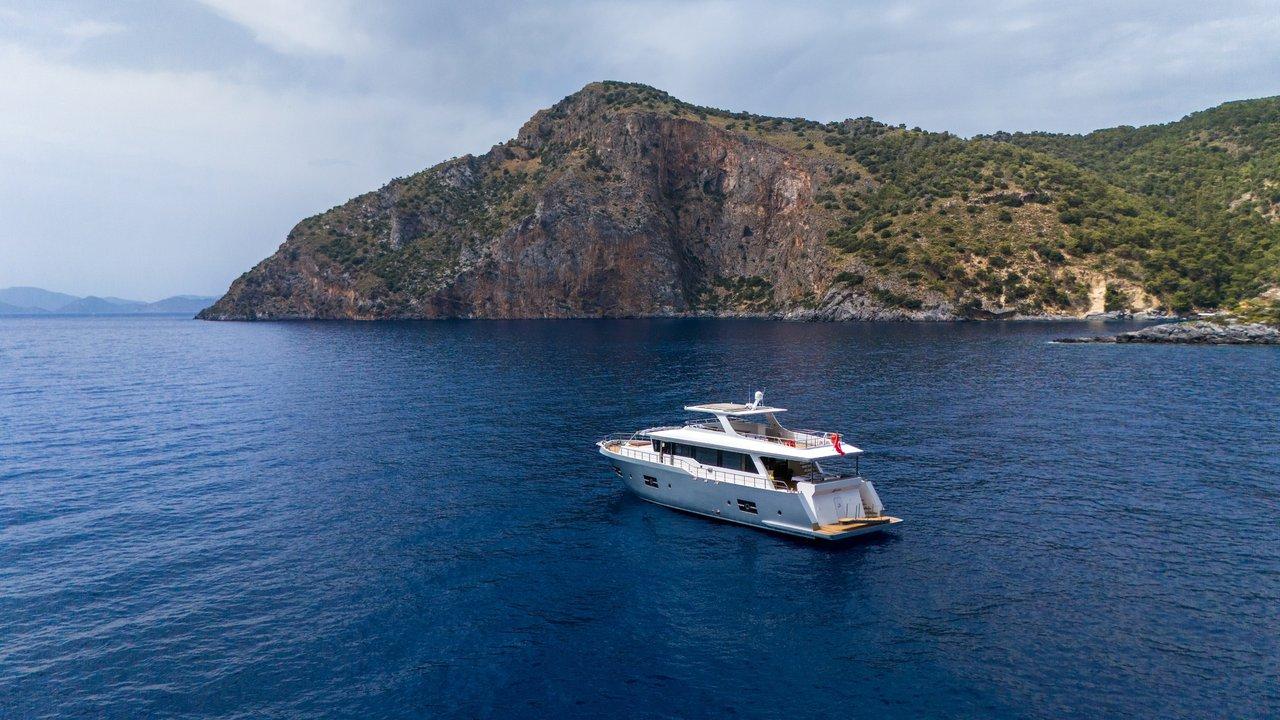 Lavin - Lavin, picture 2