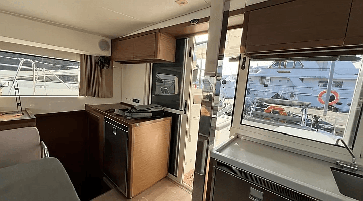 Lagoon 40 - 4 + 2 cab, picture 10