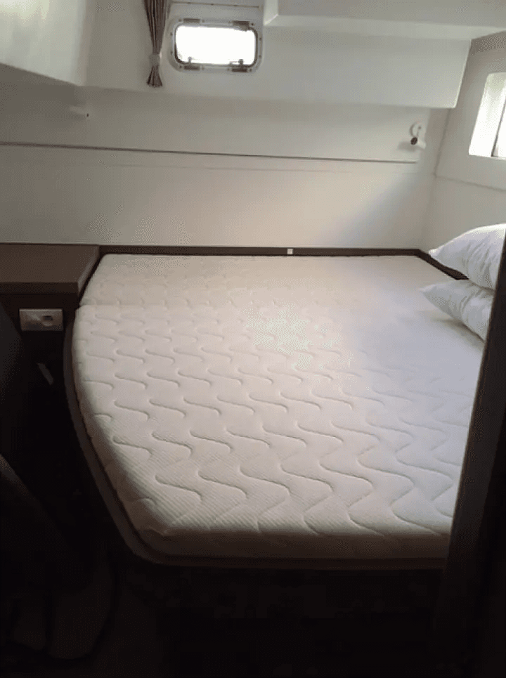 Lagoon 40 - 4 + 2 cab, picture 11