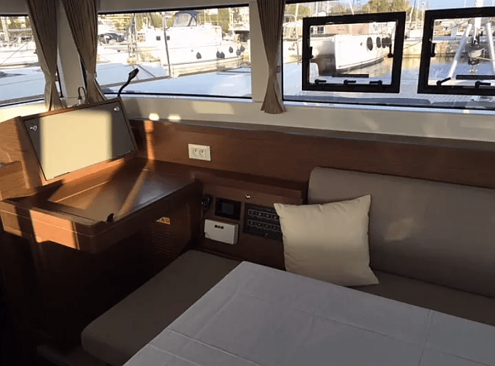 Lagoon 40 - 4 + 2 cab, picture 7