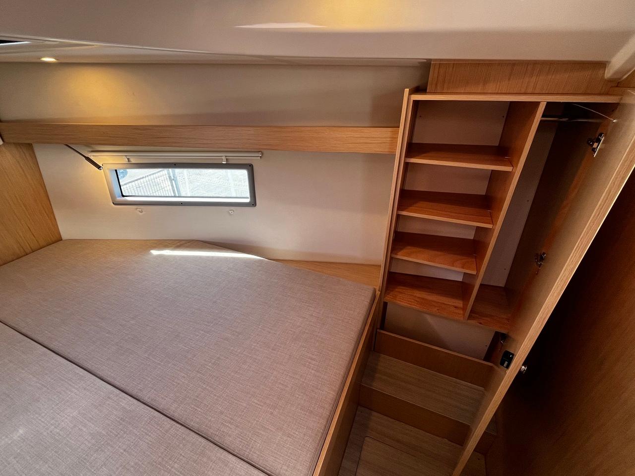 Bavaria C38, picture 12