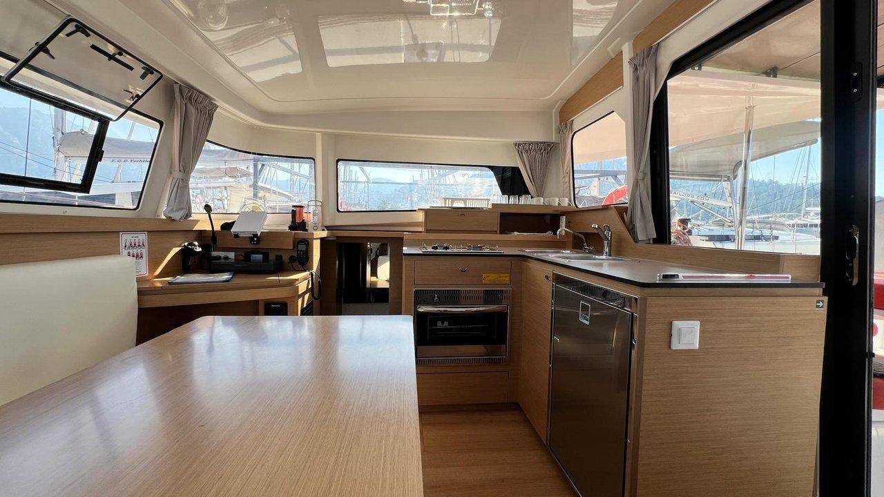 Excess 11 - 4 + 2 cab., picture 9