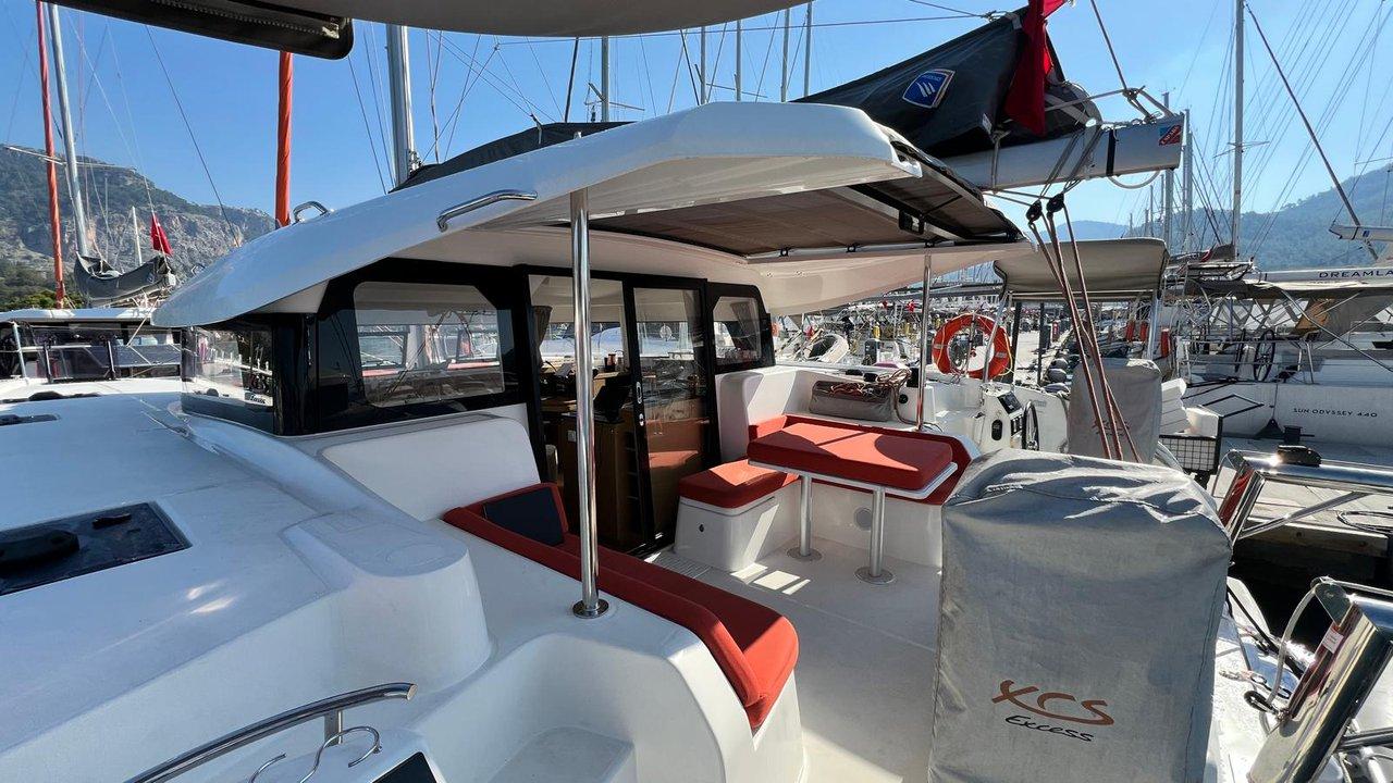 Excess 11 - 4 + 2 cab., picture 1