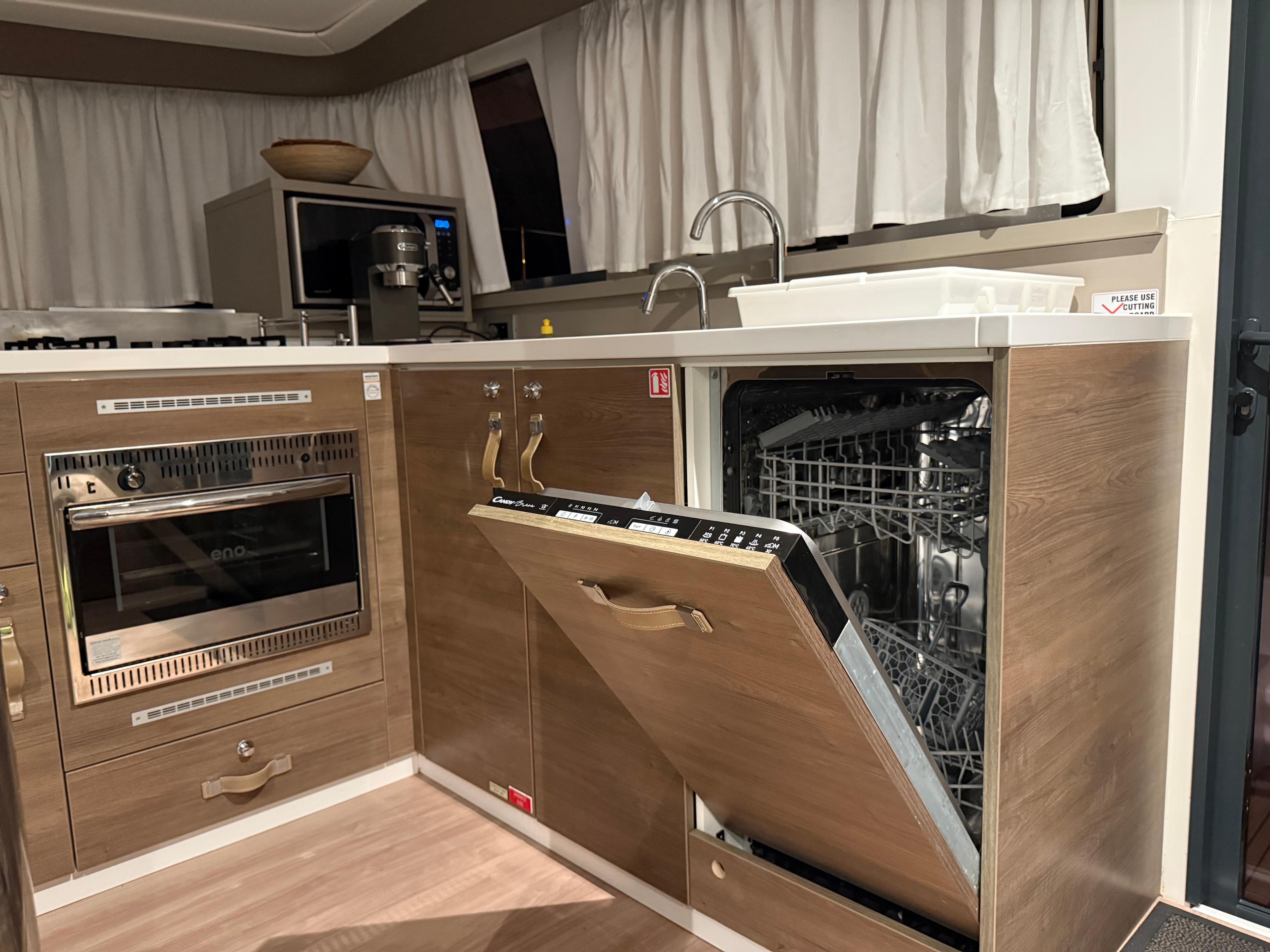 Bali 4.4 - 4 + 1 cab., picture 14