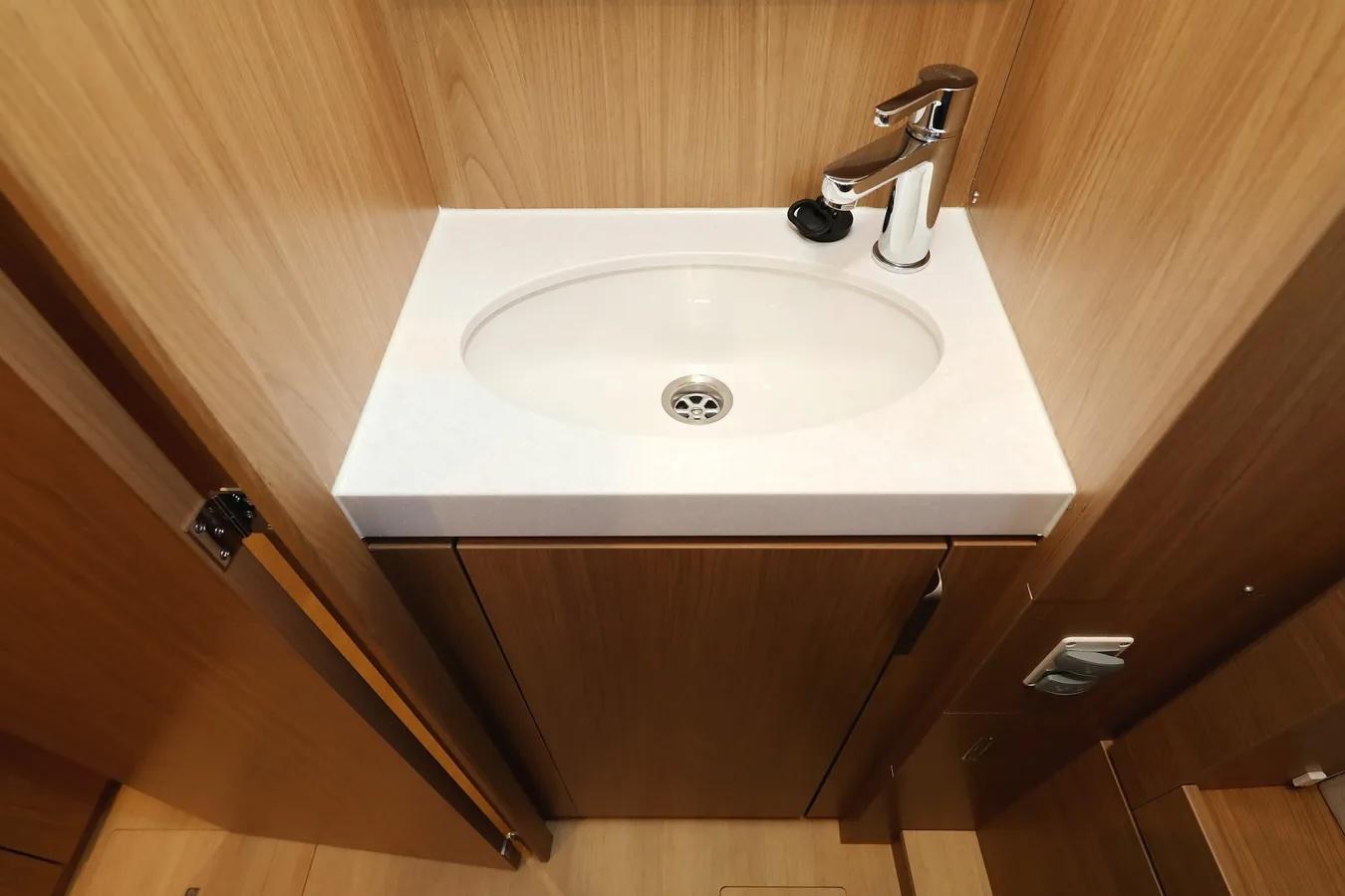 Bali 4.6 - 4 + 1 cab., picture 22