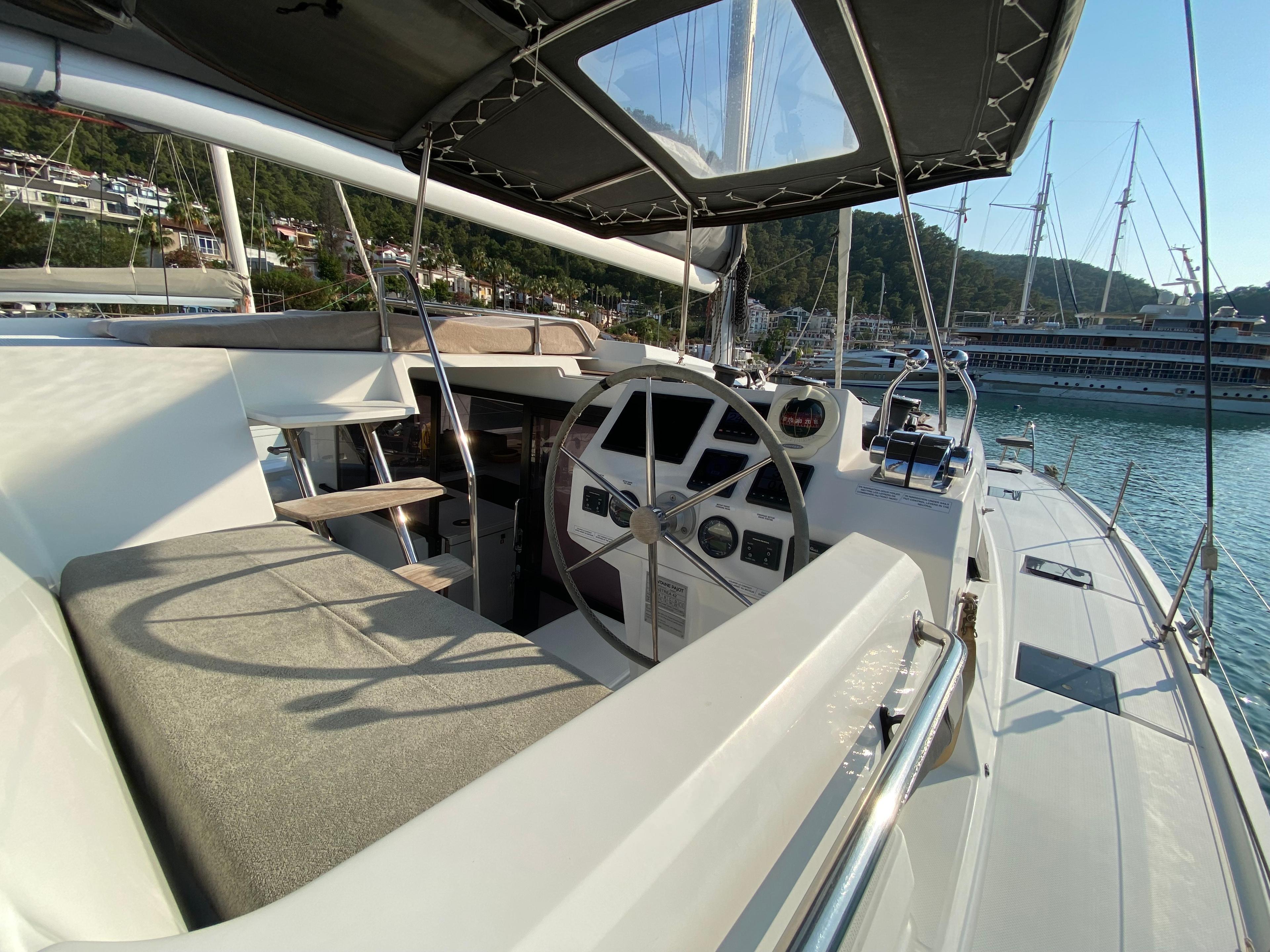 Fountaine Pajot Astrea 42 - 4 + 2 cab., picture 4