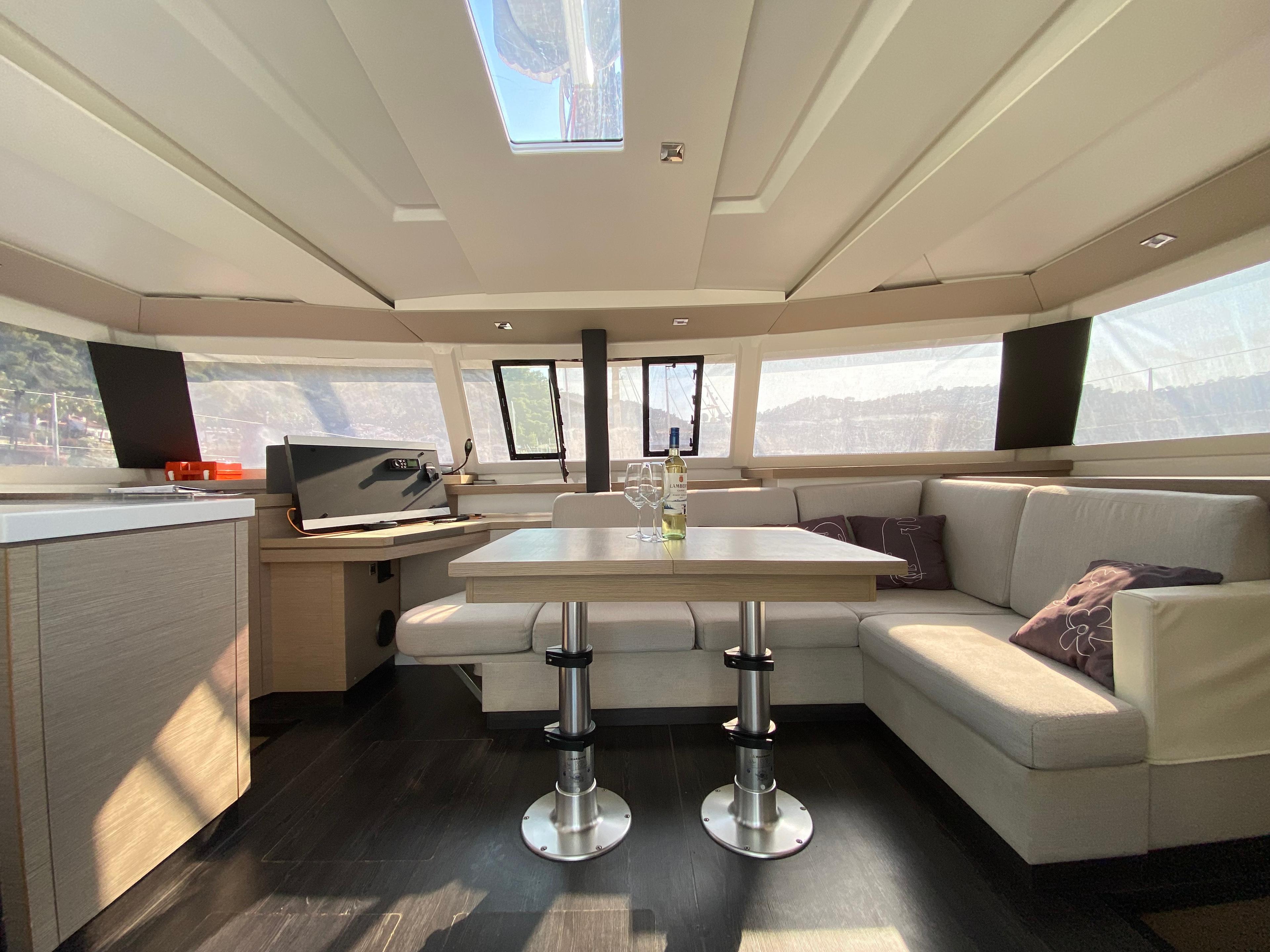 Fountaine Pajot Astrea 42 - 4 + 2 cab., picture 6