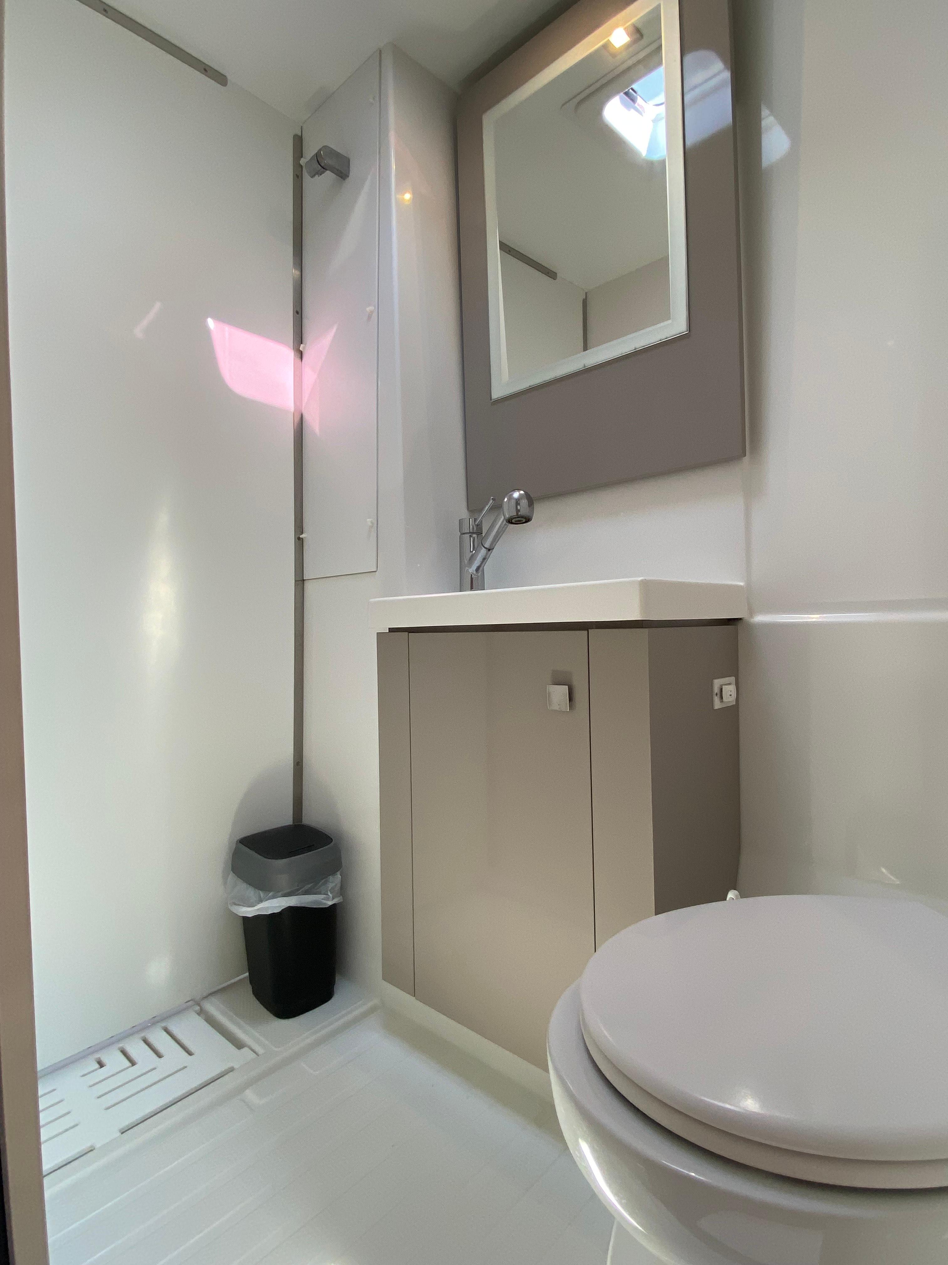 Fountaine Pajot Astrea 42 - 4 + 2 cab., picture 12