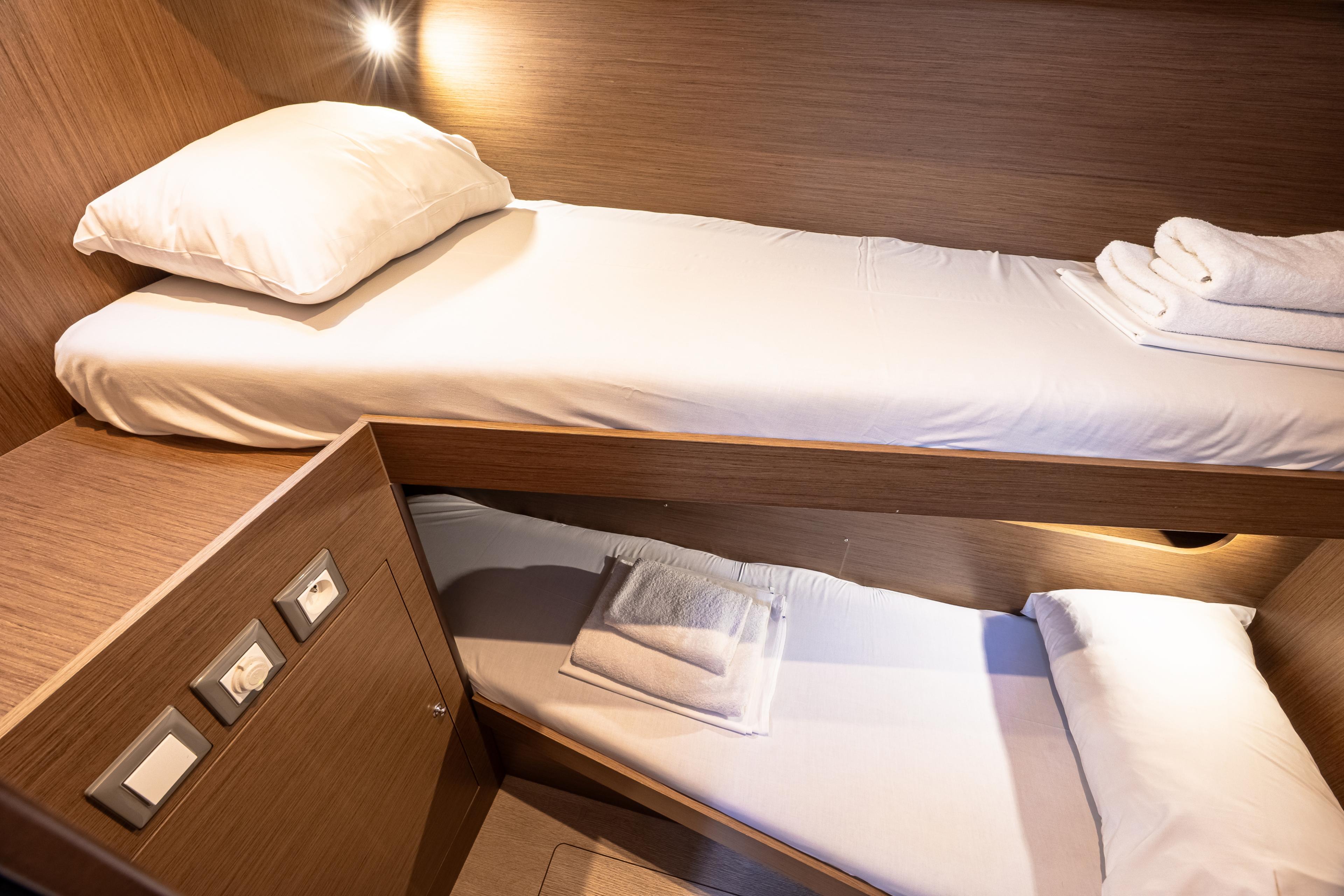 Oceanis 51.1 - 5 + 1 cab., picture 16