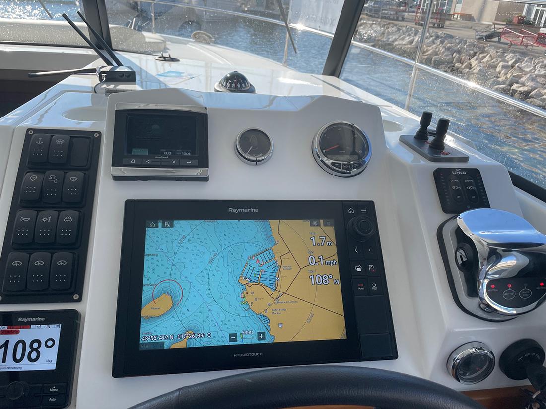 Swift Trawler 35, picture 11