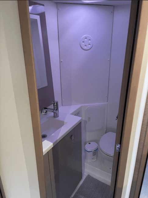 Fountaine Pajot Isla 40 - 4 + 1 cab., picture 10