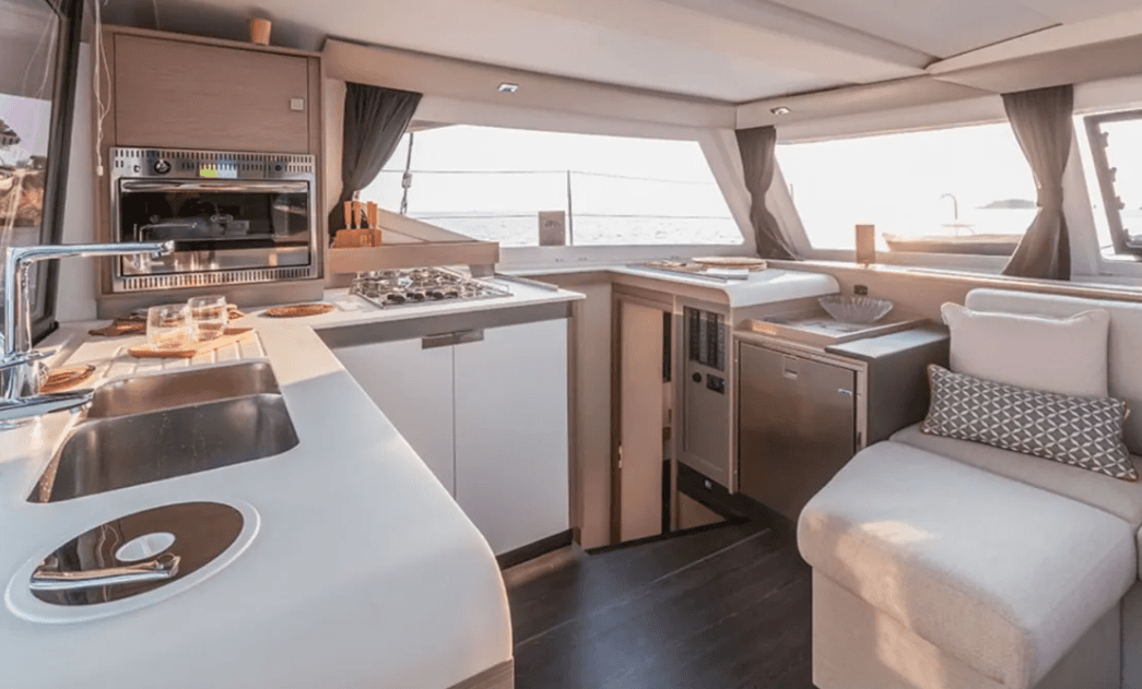 Fountaine Pajot Isla 40 - 4 + 1 cab., picture 4
