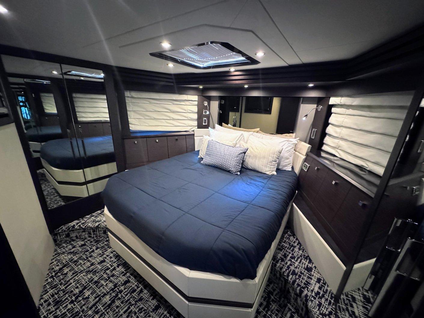 Marquis 720 Flybridge - After Parr T, picture 20