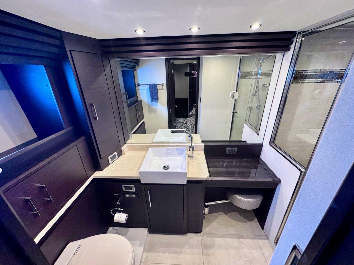 Marquis 720 Flybridge - After Parr T, picture 29