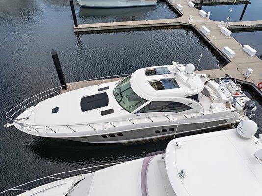 Sea Ray 60 Sundancer, picture 3