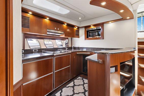 Sea Ray 60 Sundancer, picture 11