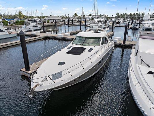 Sea Ray 60 Sundancer, picture 2